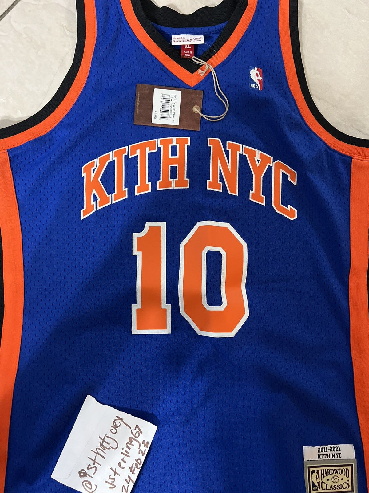 Kith × Mitchell & Ness Kith Knicks Mitchell & Ness Jersey sz XL Size US XL / EU 56 / 4 - 2 Thumbnail