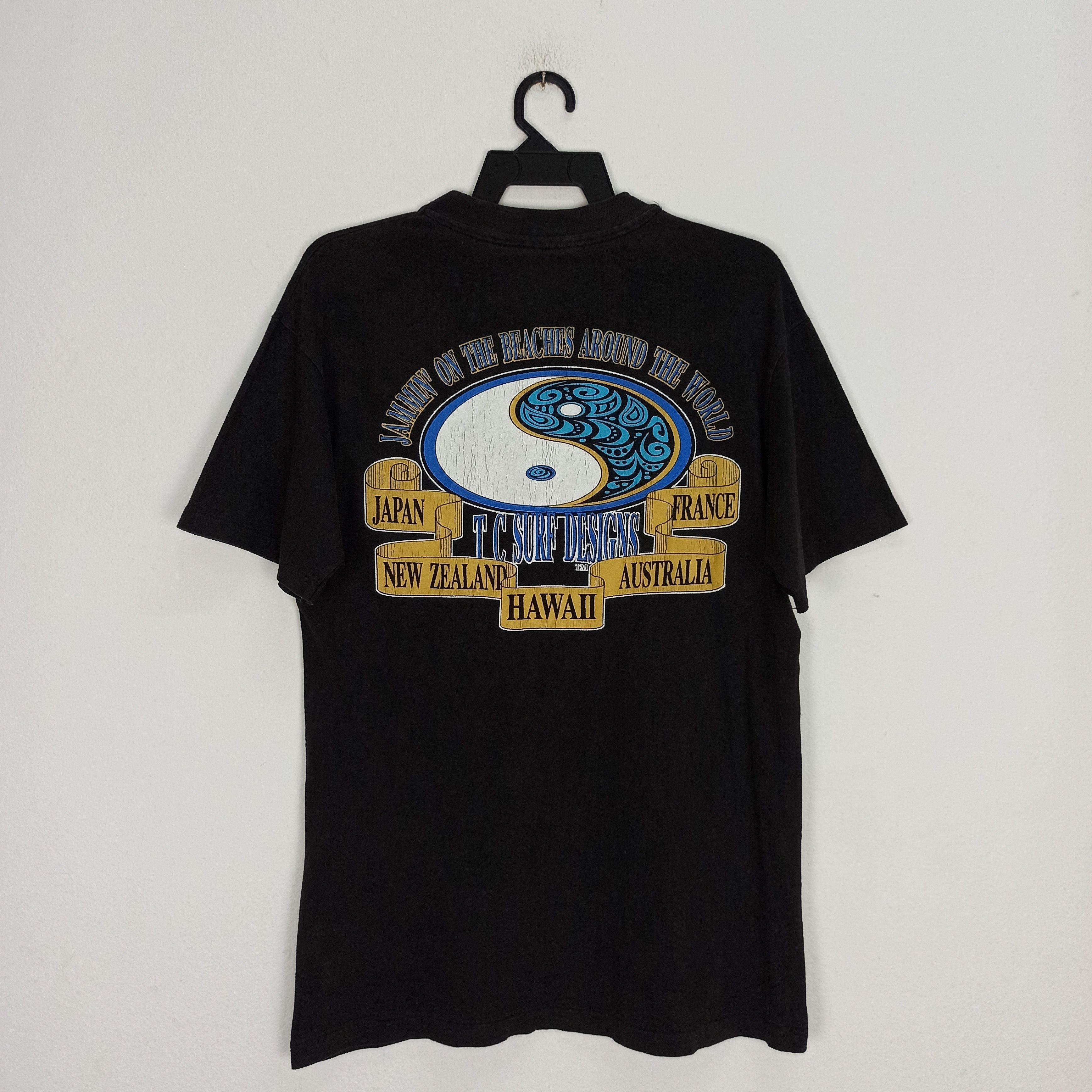 Other Vintage 90s T&C Surf Design Tshirts Made in Usa Hanes Size US M / EU 48-50 / 2 - 1 Thumbnail