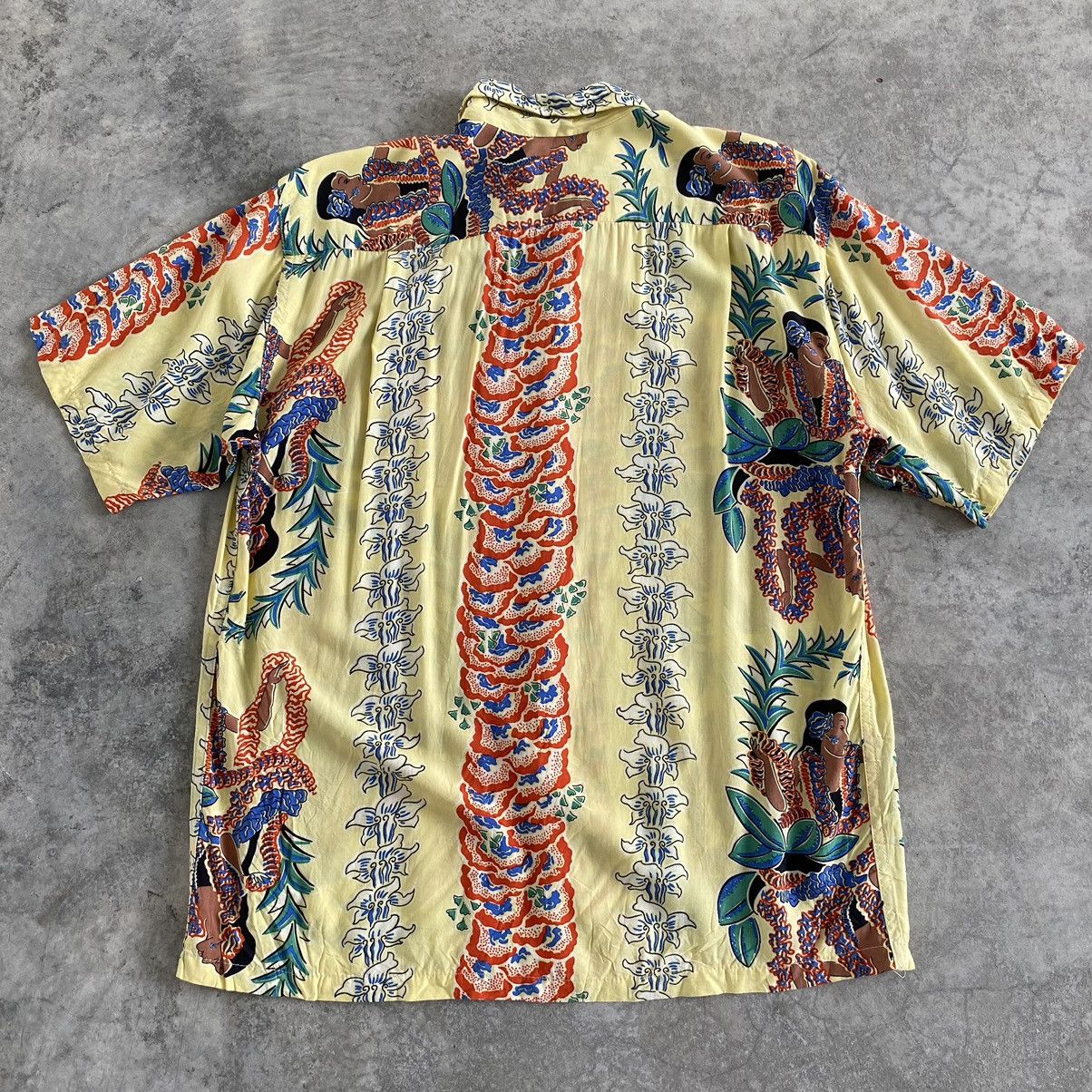 Vintage Vintage Aloha Girl Button Up Hawaiian Shirt Size US S / EU 44-46 / 1 - 11 Thumbnail