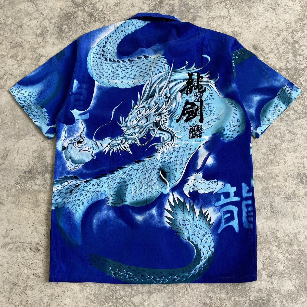 Vintage Vintage Flying Dragon Polyester Button Up Shirt Size US L / EU 52-54 / 3 - 11 Thumbnail