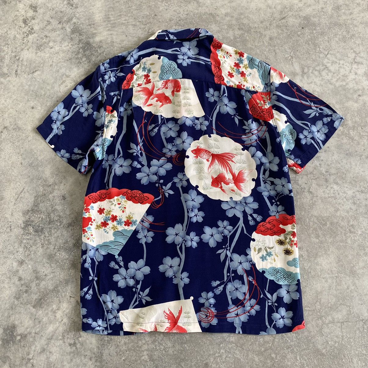 Vintage Oniwa Sato Rayon Crepe Goldfish Aloha Hawaiian Shirt