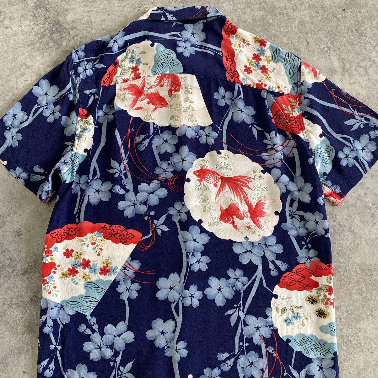 Vintage Oniwa Sato Rayon Crepe Goldfish Aloha Hawaiian Shirt