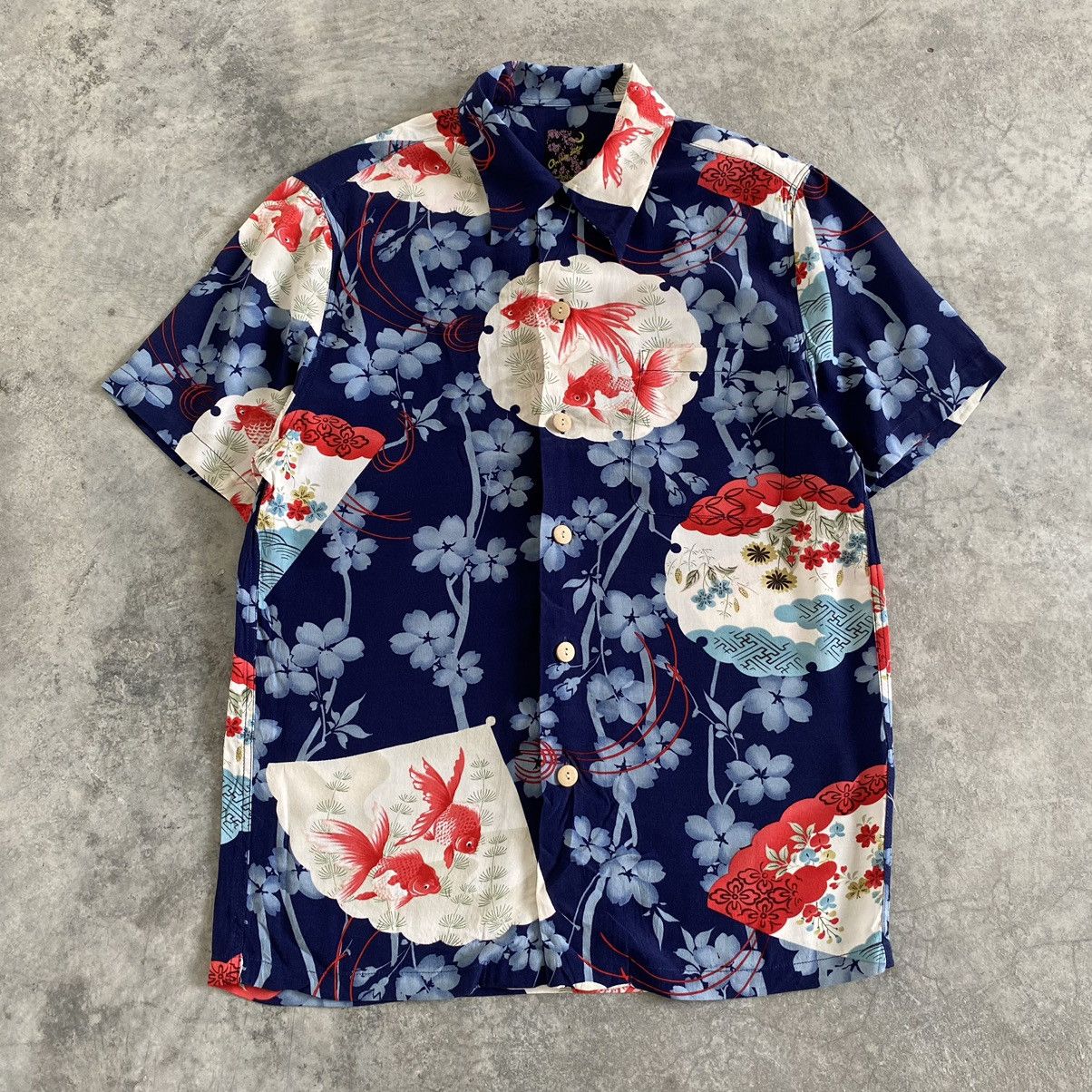 Vintage Oniwa Sato Rayon Crepe Goldfish Aloha Hawaiian Shirt