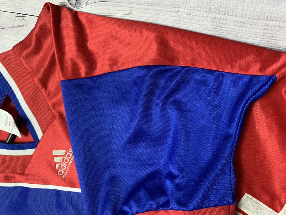 Adidas × Vintage Vintage soccer jersey Bayern Munich adidas Equipment size L Size US L / EU 52-54 / 3 - 6 Thumbnail