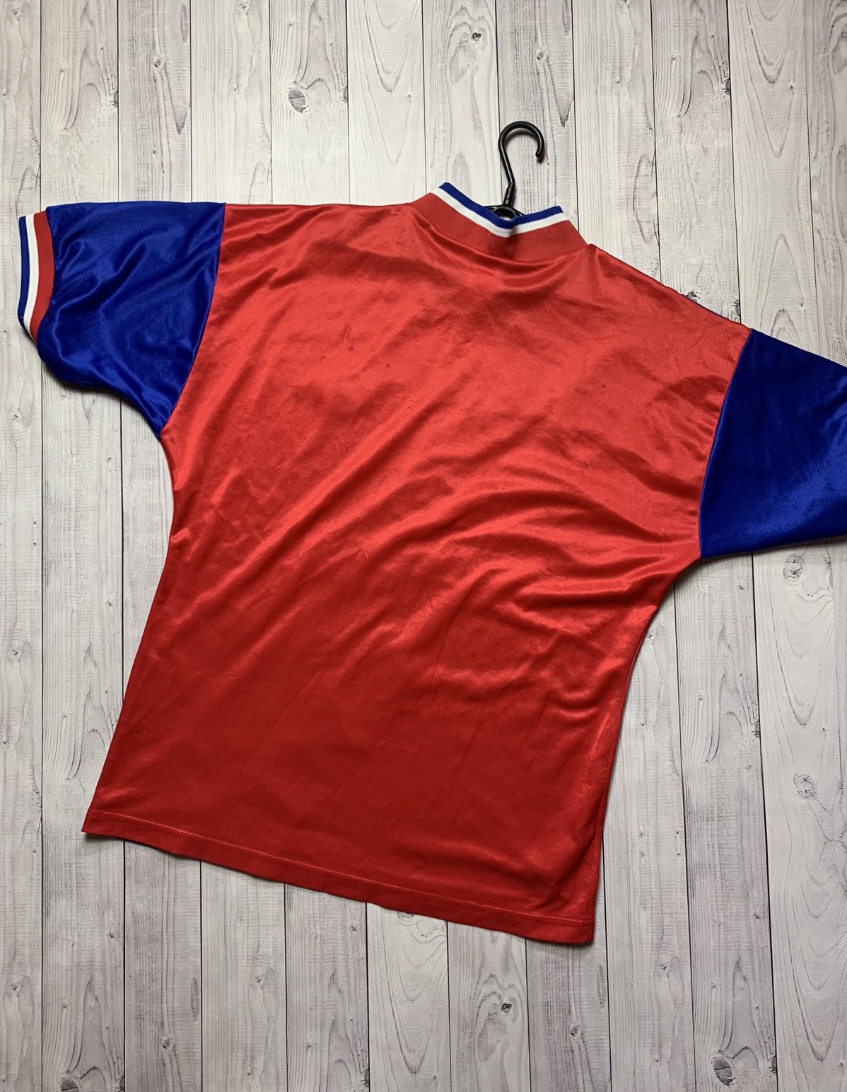 Adidas × Vintage Vintage soccer jersey Bayern Munich adidas Equipment size L Size US L / EU 52-54 / 3 - 9 Thumbnail