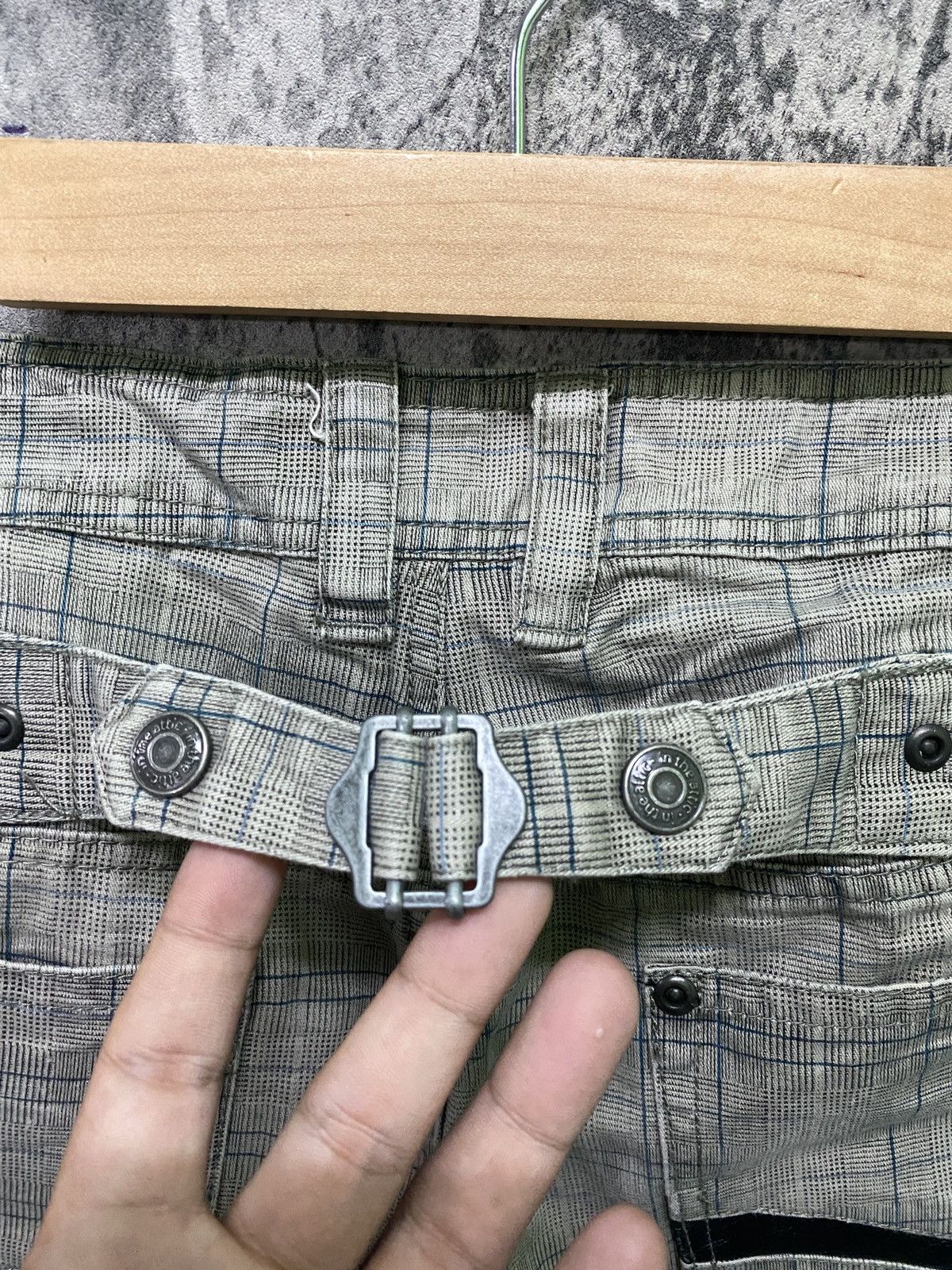 In The Attic Japan IN THE ATTIC Checked Plaid Buckle Multipocket Pant Size US 34 / EU 50 - 19 Thumbnail