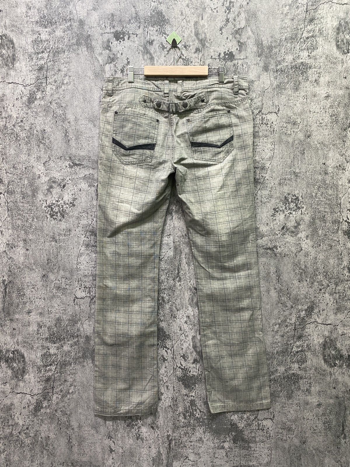In The Attic Japan IN THE ATTIC Checked Plaid Buckle Multipocket Pant Size US 34 / EU 50 - 2 Thumbnail