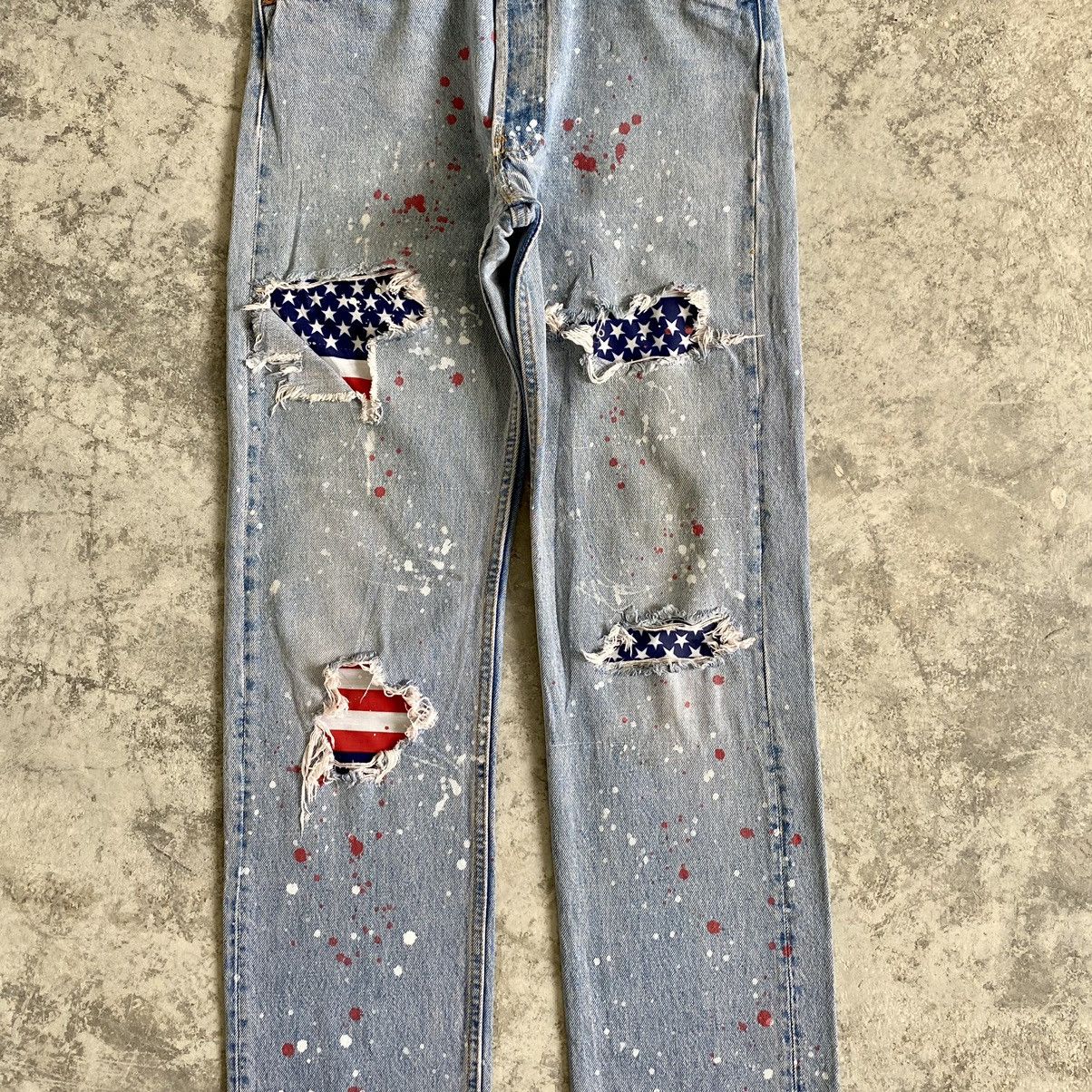Levi's Vintage 90's Levi's 501 x 88 Tees Splatter Ripped Jeans Size US 30 / EU 46 - 5 Thumbnail