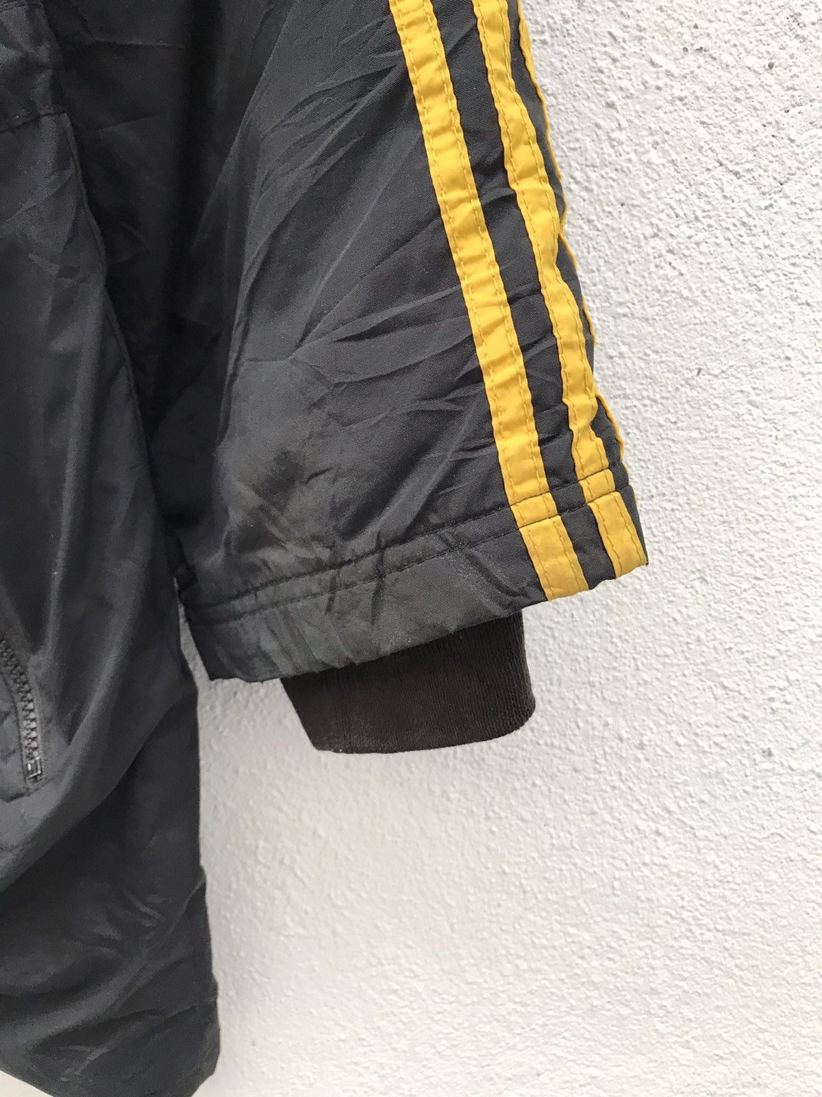Adidas × Vintage Vintage Adidas Trefoil Big Logo Embroidered Jackets Size US M / EU 48-50 / 2 - 6 Thumbnail