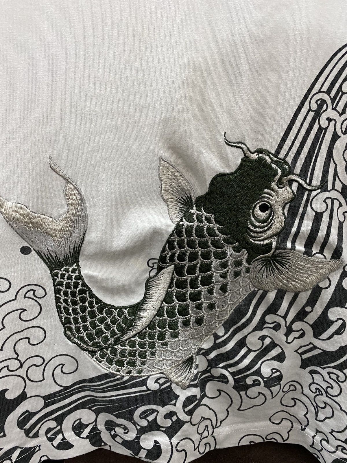 Vintage VINTAGE JAPANESSE DOMESTIC EMBROIDERY FISH T-SHIRT Size US XL / EU 56 / 4 - 9 Thumbnail
