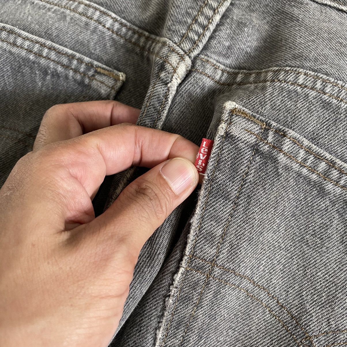 Levi's Size 32x33 Vintage Late 80's Levi's 501 Ash Grey Denim Jeans Size US 32 / EU 48 - 16 Thumbnail