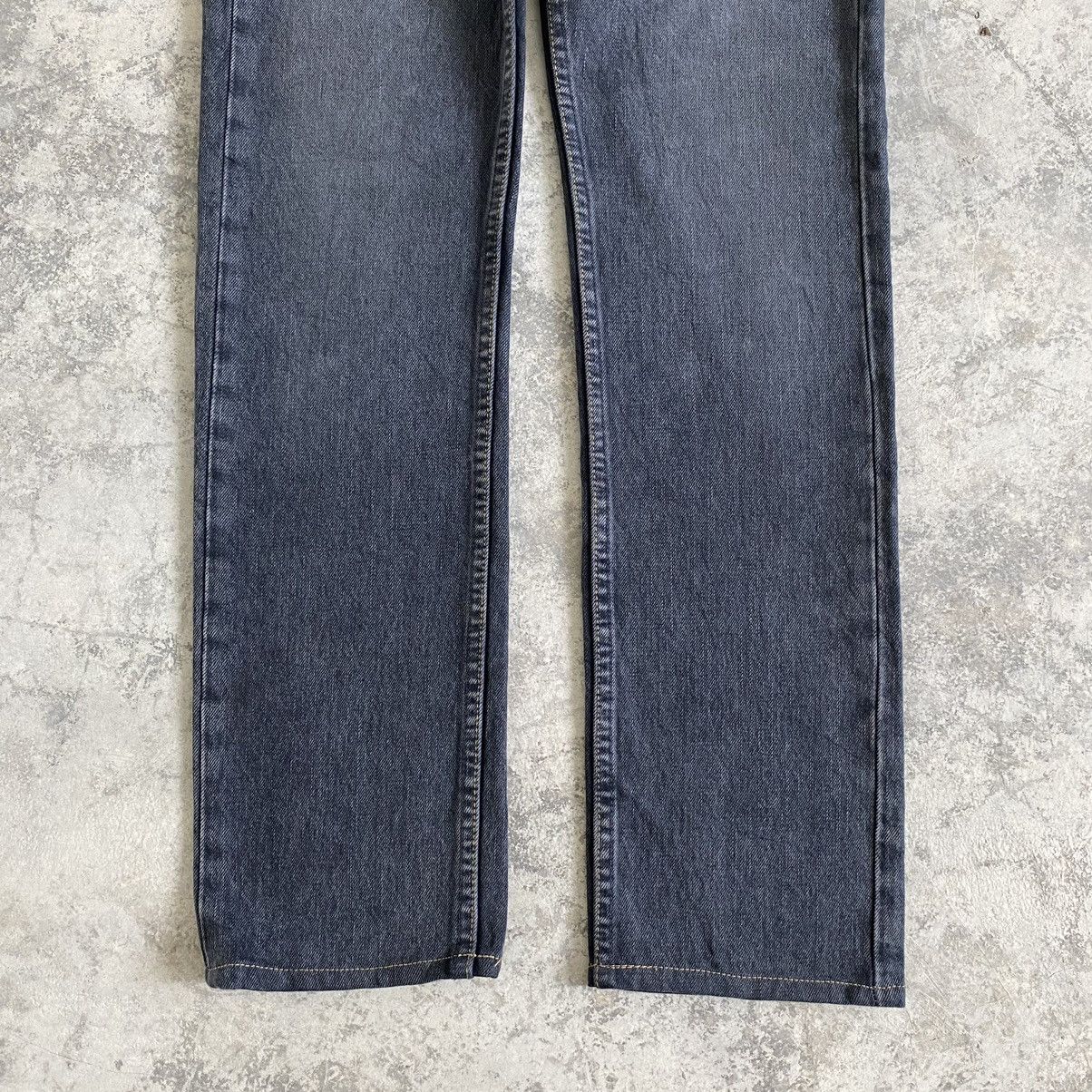 Levi's Vintage 2000’s Levi's 505 Faded Black Denim Jeans Size US 28 / EU 44 - 4 Thumbnail