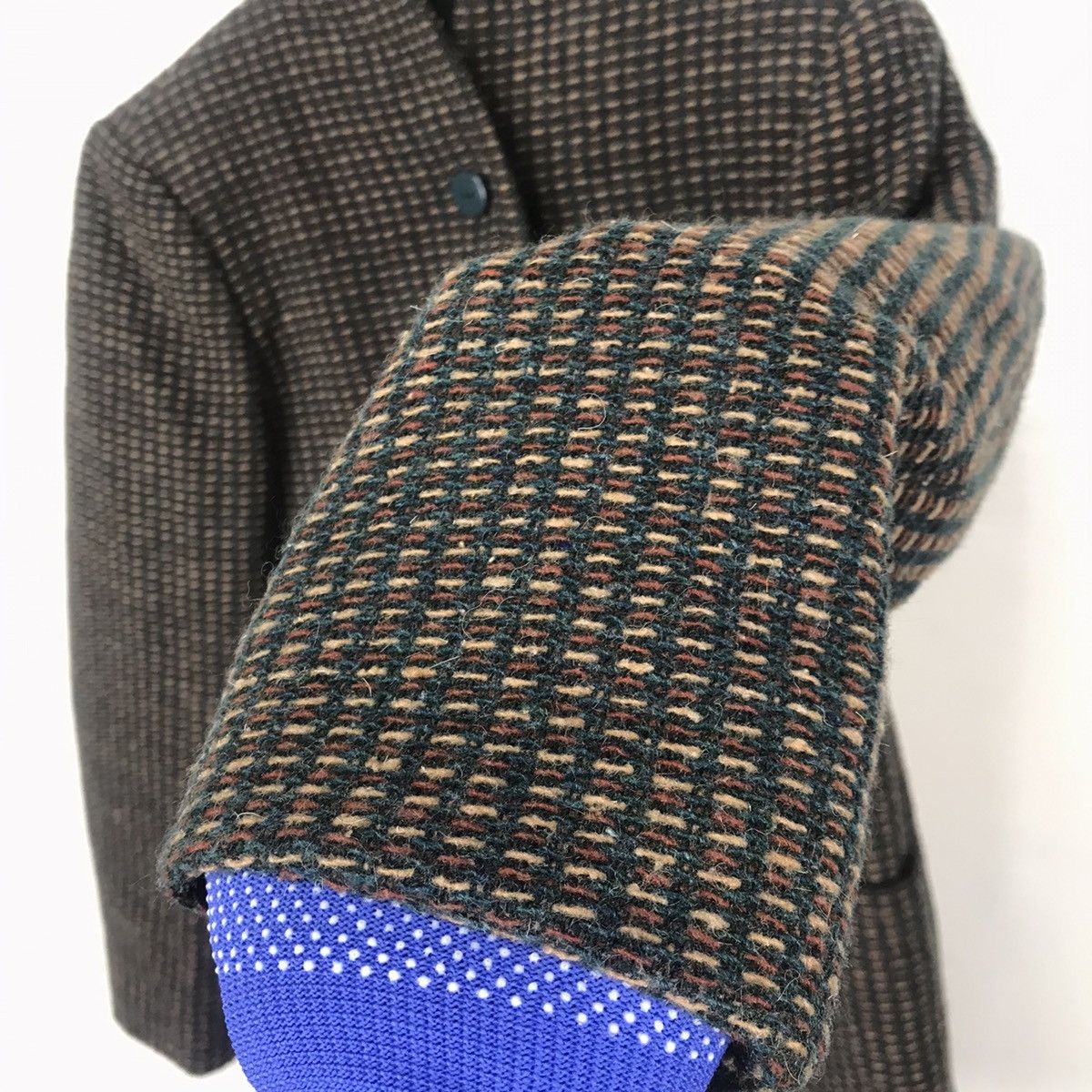 Max Mara Vintage Max Mara sportmax Tweed Knitted Buttom jacket Size M / US 6-8 / IT 42-44 - 6 Thumbnail
