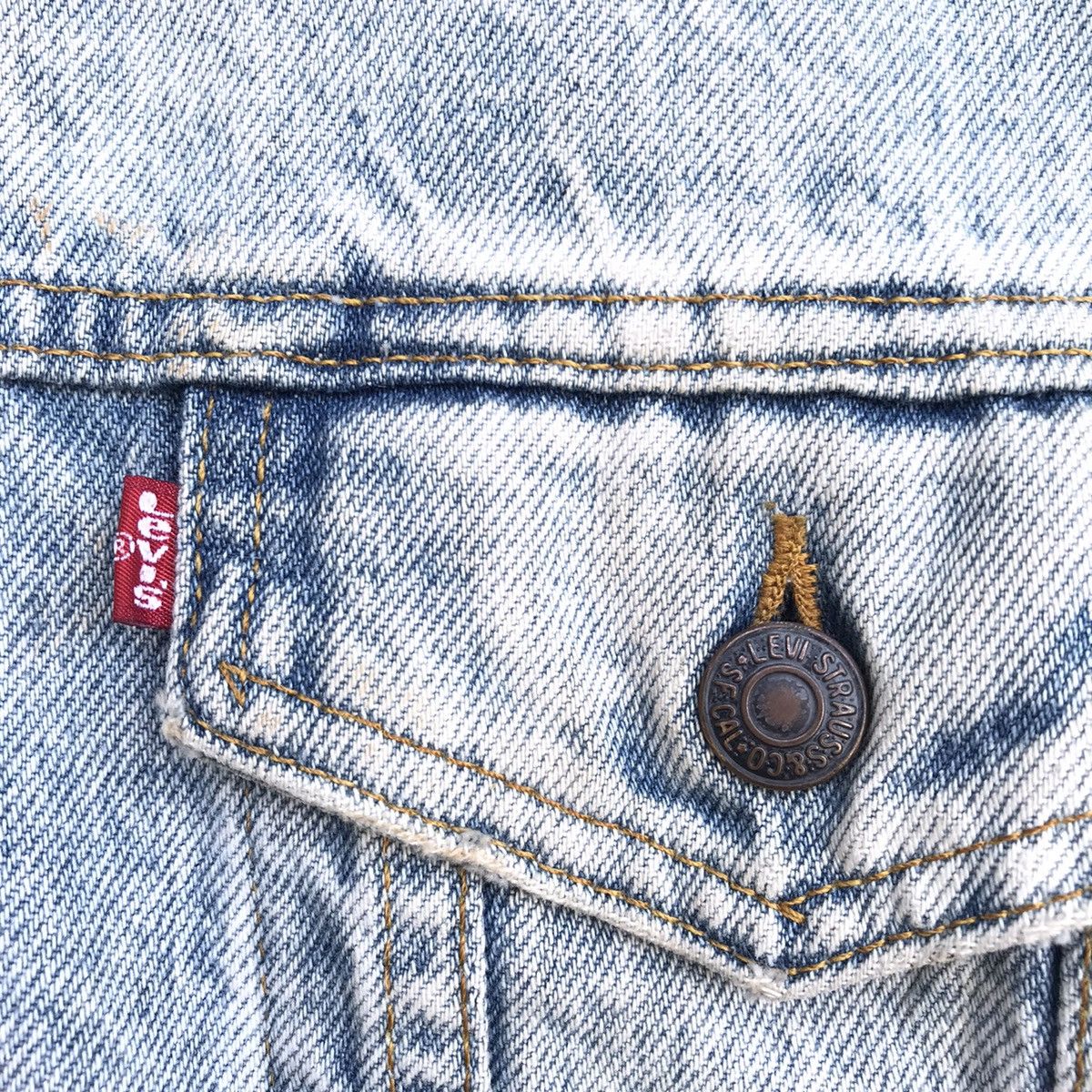 Levi's Vintage Clothing Vintage Levis 70s dirty trucker denim jacket 70507 code Size US L / EU 52-54 / 3 - 3 Thumbnail