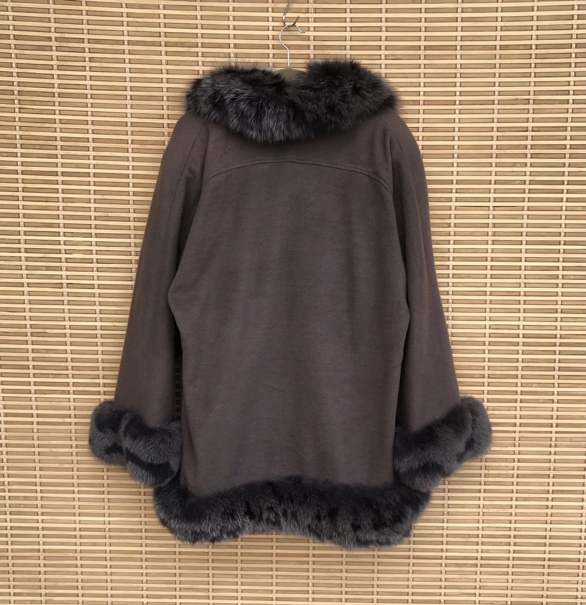 Japanese Brand × Karl Kani Karl Kani Mink Fur Cape cloak Coat Wool unbuttomed Size US L / EU 52-54 / 3 - 4 Thumbnail