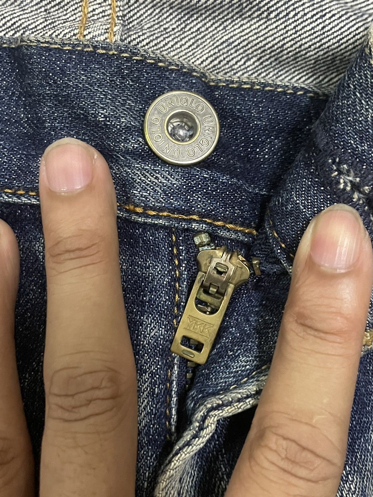 Kaihara Denim Uniqlo Kaihara Fabric Selvedge Indigo Washed Ripped Jeans Size US 32 / EU 48 - 15 Thumbnail