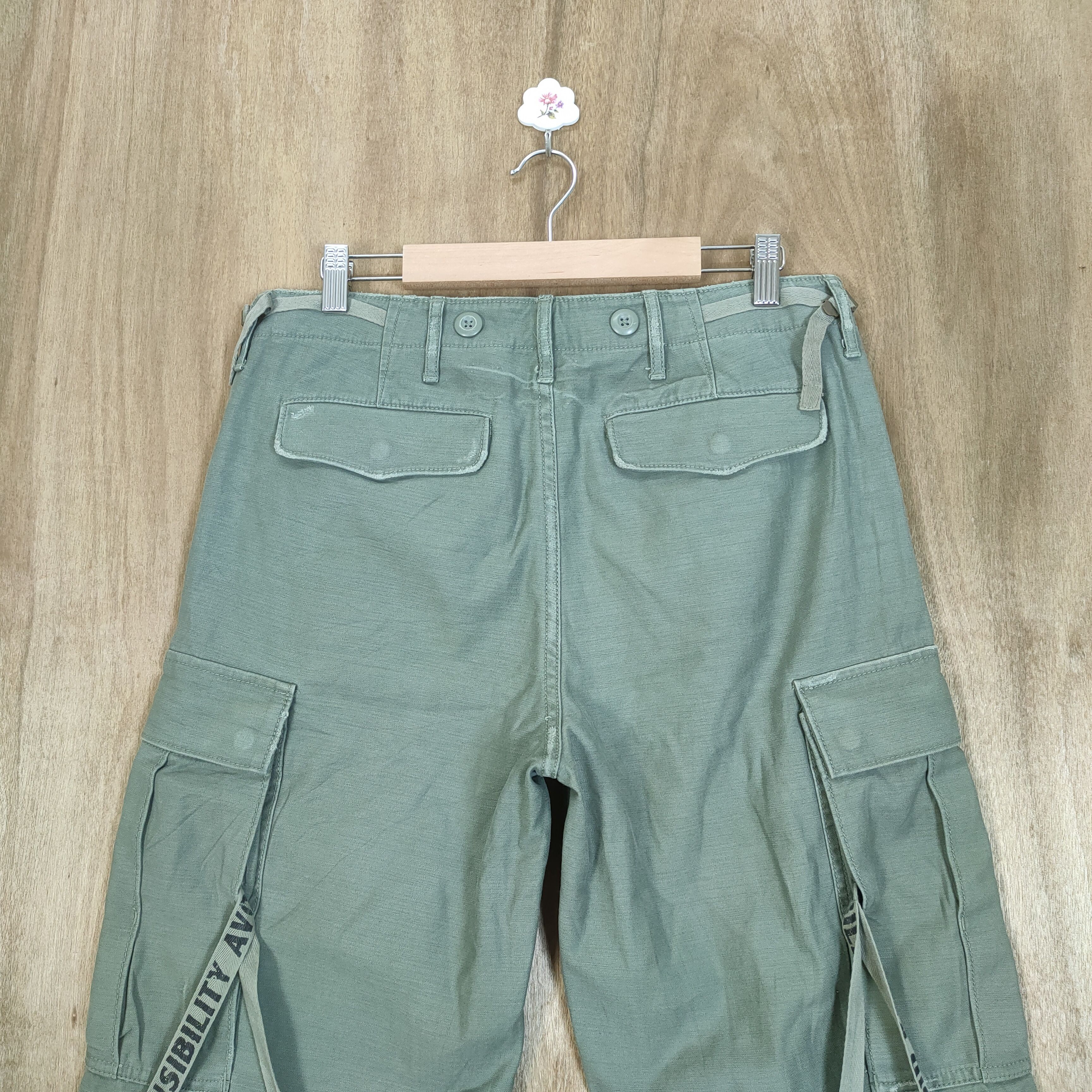 Japanese Brand VINTAGE JAPANESE BRAND BONDAGE CARGO PANTS Size US 30 / EU 46 - 7 Thumbnail