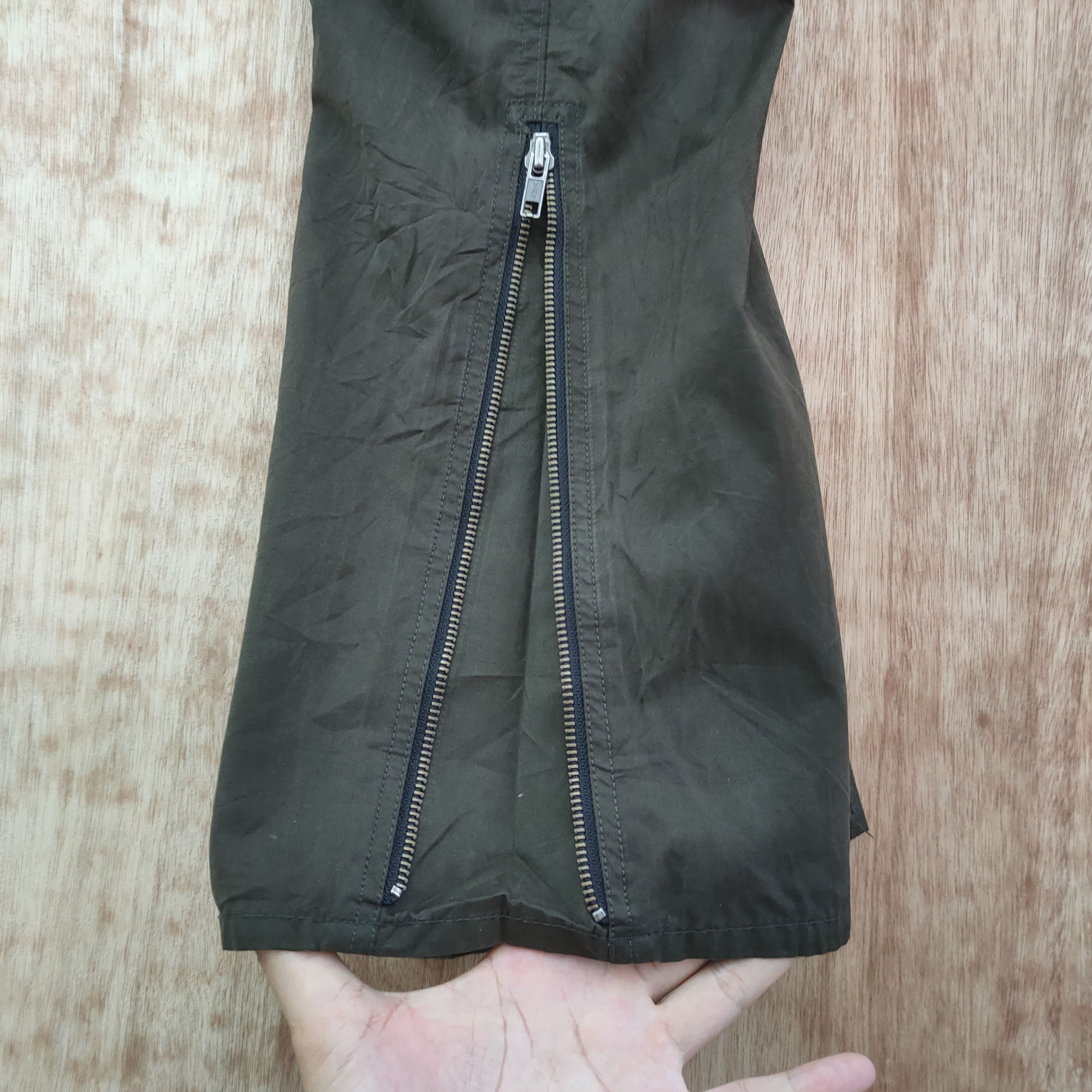The Difference DIFFERENT ANKLE ZIPPER BROWN CARGO PANTS / ZIPPER OPEN LEG Size US 32 / EU 48 - 17 Thumbnail