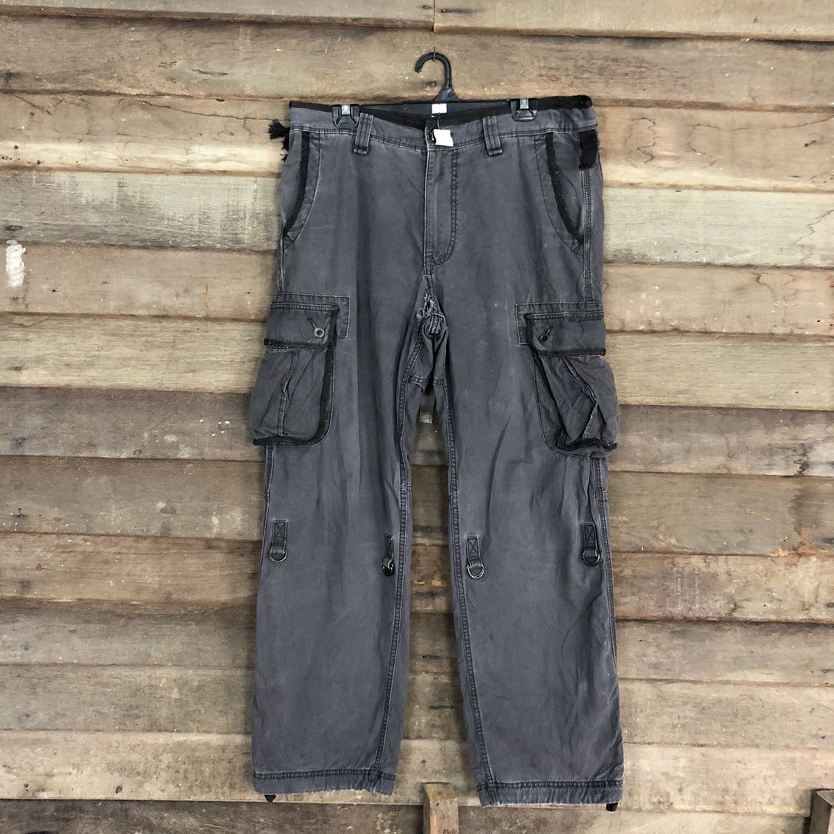 Faded Glory Uniqlo faded Black Multipocket utility Cargo Pants #4594 Size US 32 / EU 48 - 1 Thumbnail