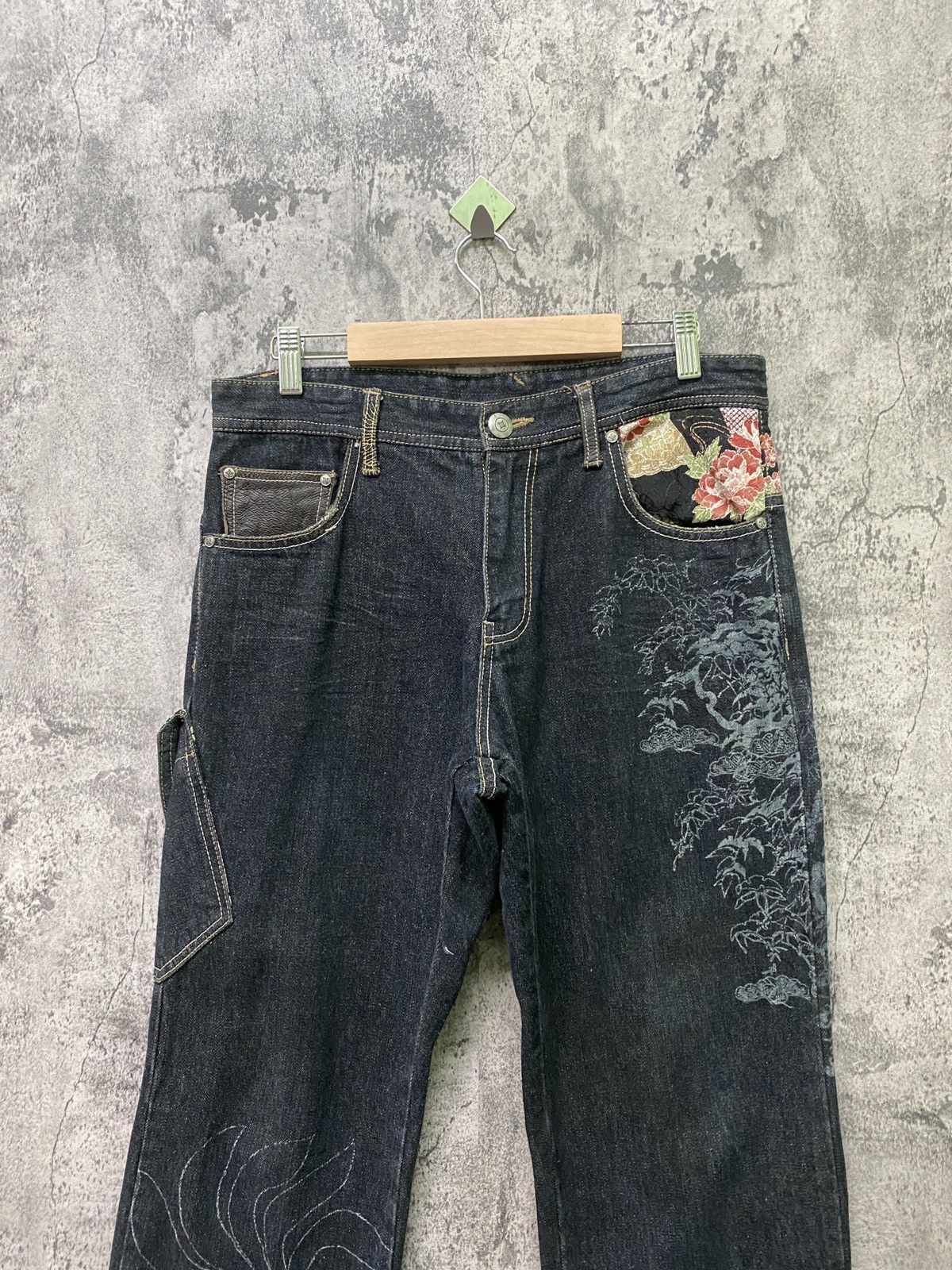 Japanese Brand Japan Tradition GUMU Multipocket Floral Design Denim Pants Size US 30 / EU 46 - 3 Thumbnail
