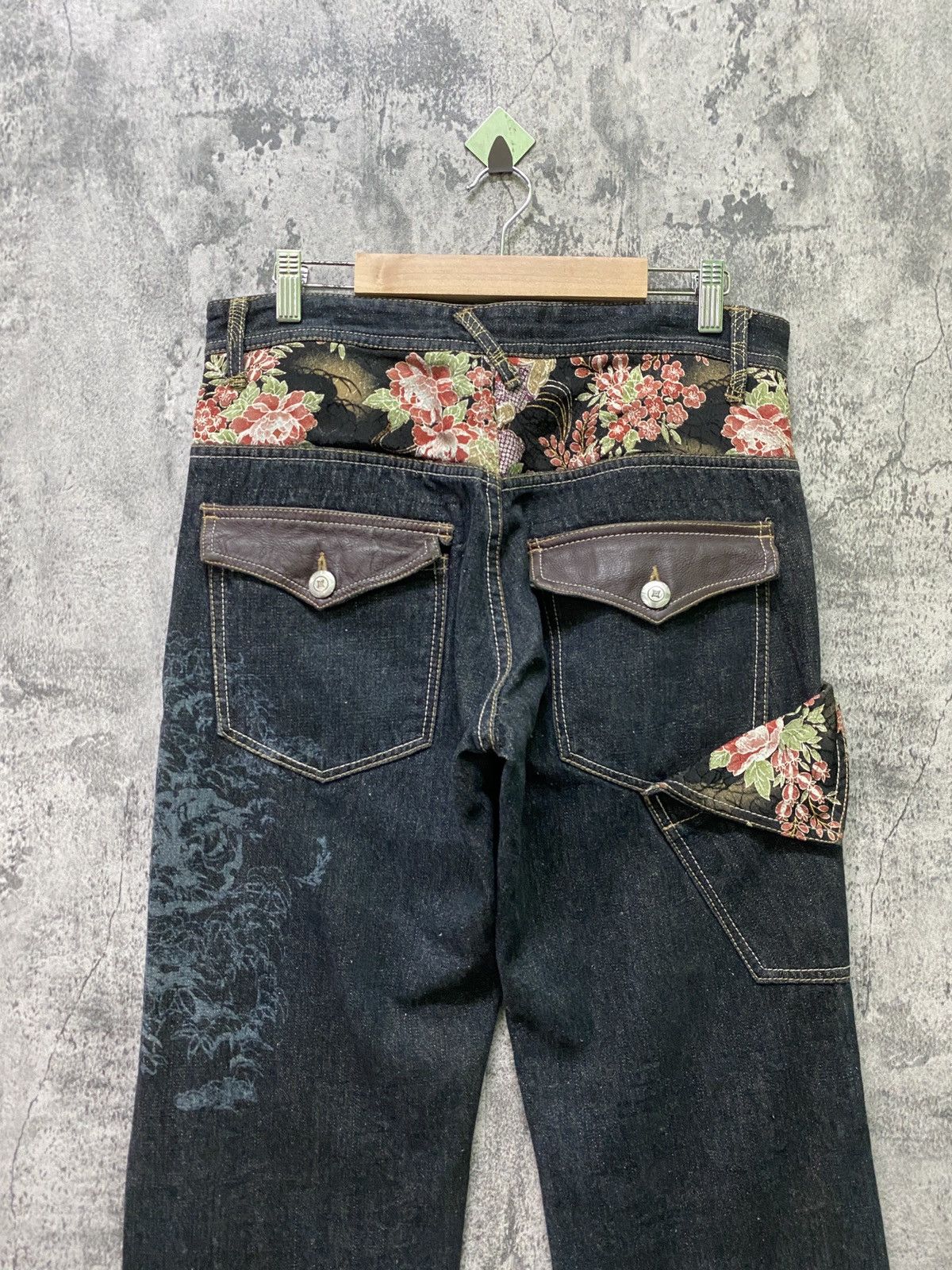 Japanese Brand Japan Tradition GUMU Multipocket Floral Design Denim Pants Size US 30 / EU 46 - 12 Thumbnail
