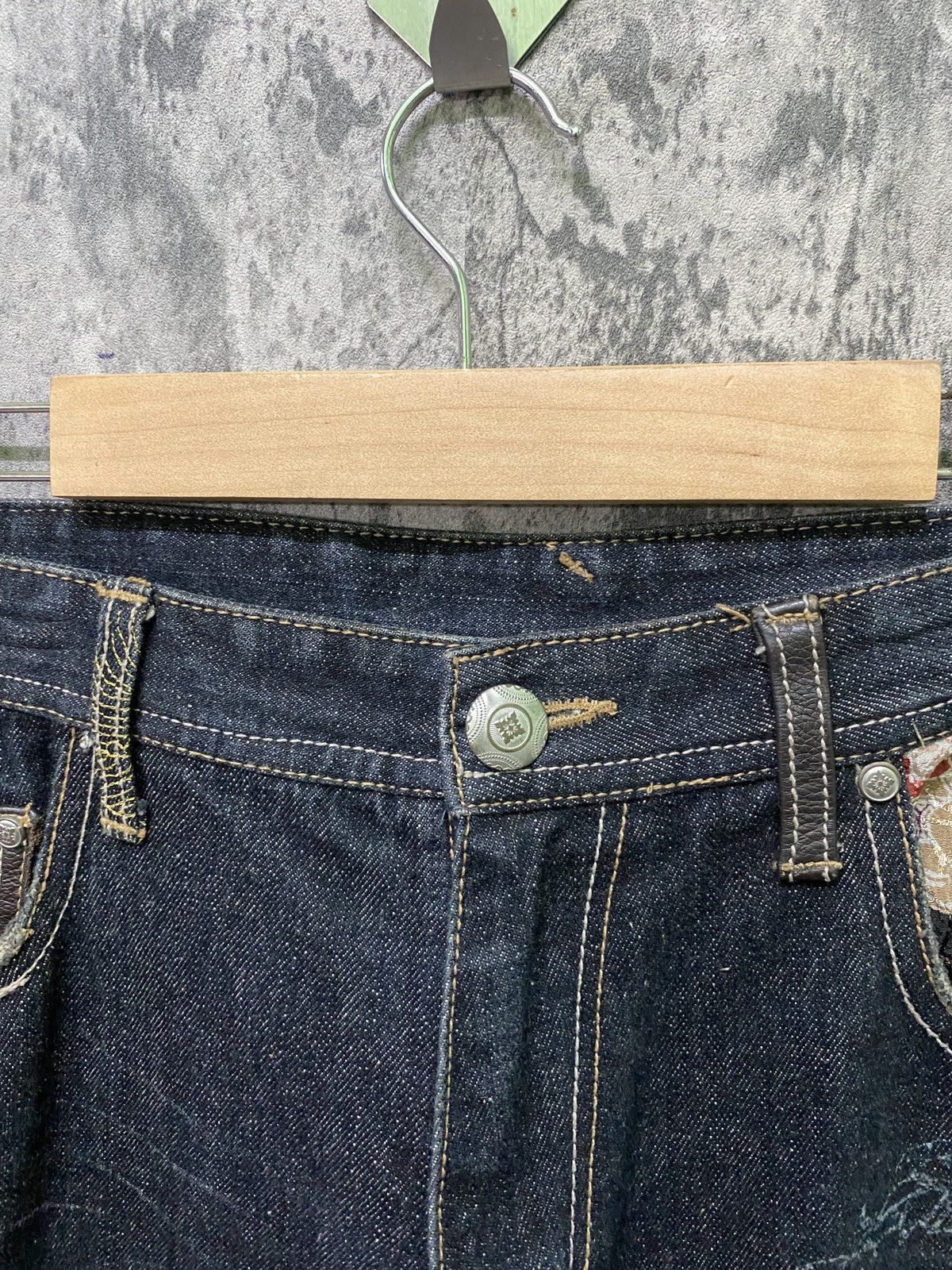 Japanese Brand Japan Tradition GUMU Multipocket Floral Design Denim Pants Size US 30 / EU 46 - 9 Thumbnail