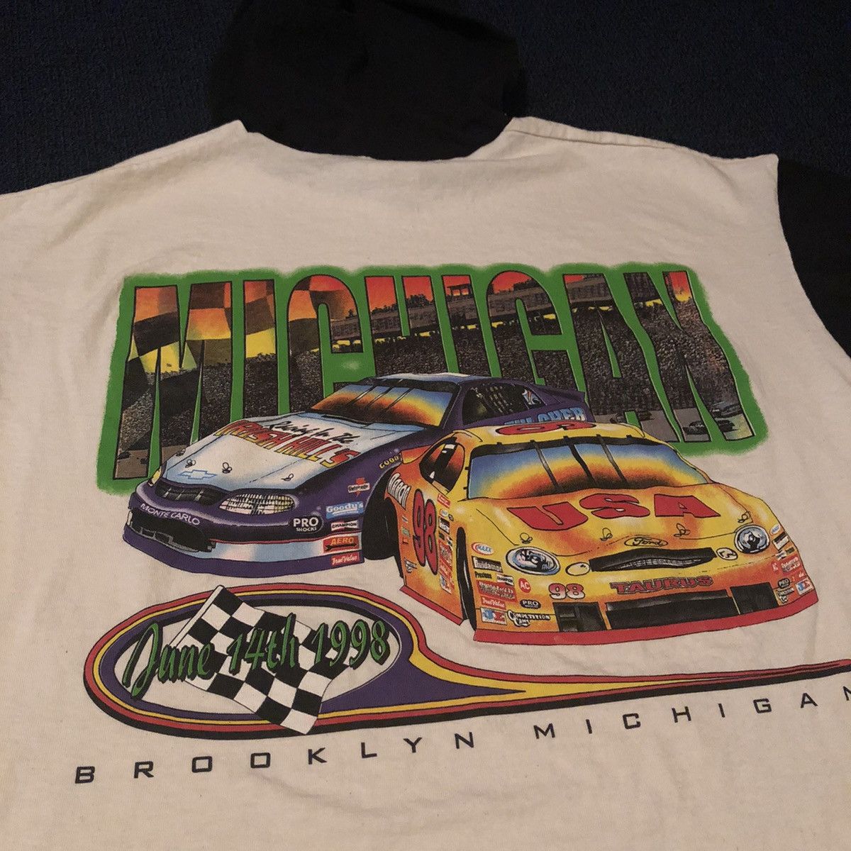 NASCAR Vintage 90s NASCAR Michigan Big Graphic Logo T Shirt Hoodie Size US L / EU 52-54 / 3 - 1 Thumbnail