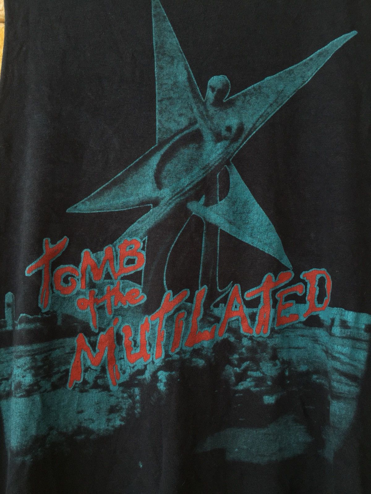 Band Tees Vintage Cannibal Corpse Band Crop Trashed Tshirt Size US L / EU 52-54 / 3 - 8 Thumbnail