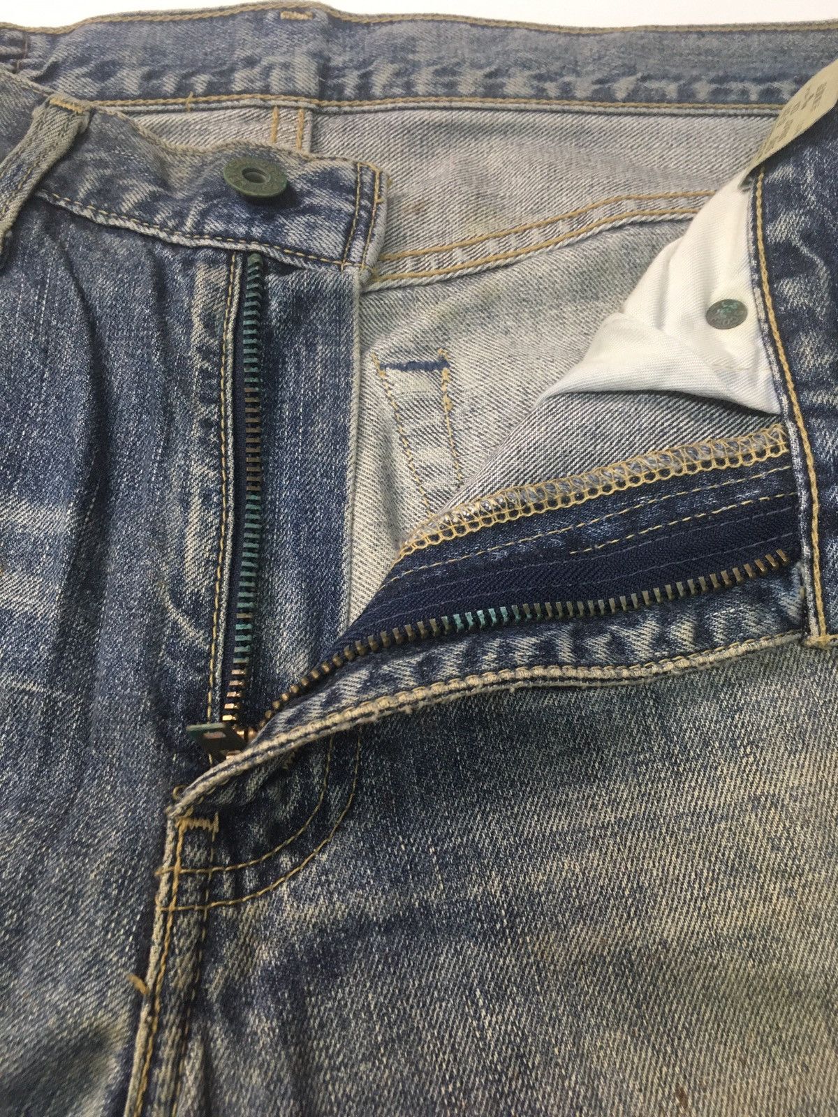 Levi's × Vintage Vintage Levi’s lot 502 distressed denim japan Size US 31 - 9 Thumbnail