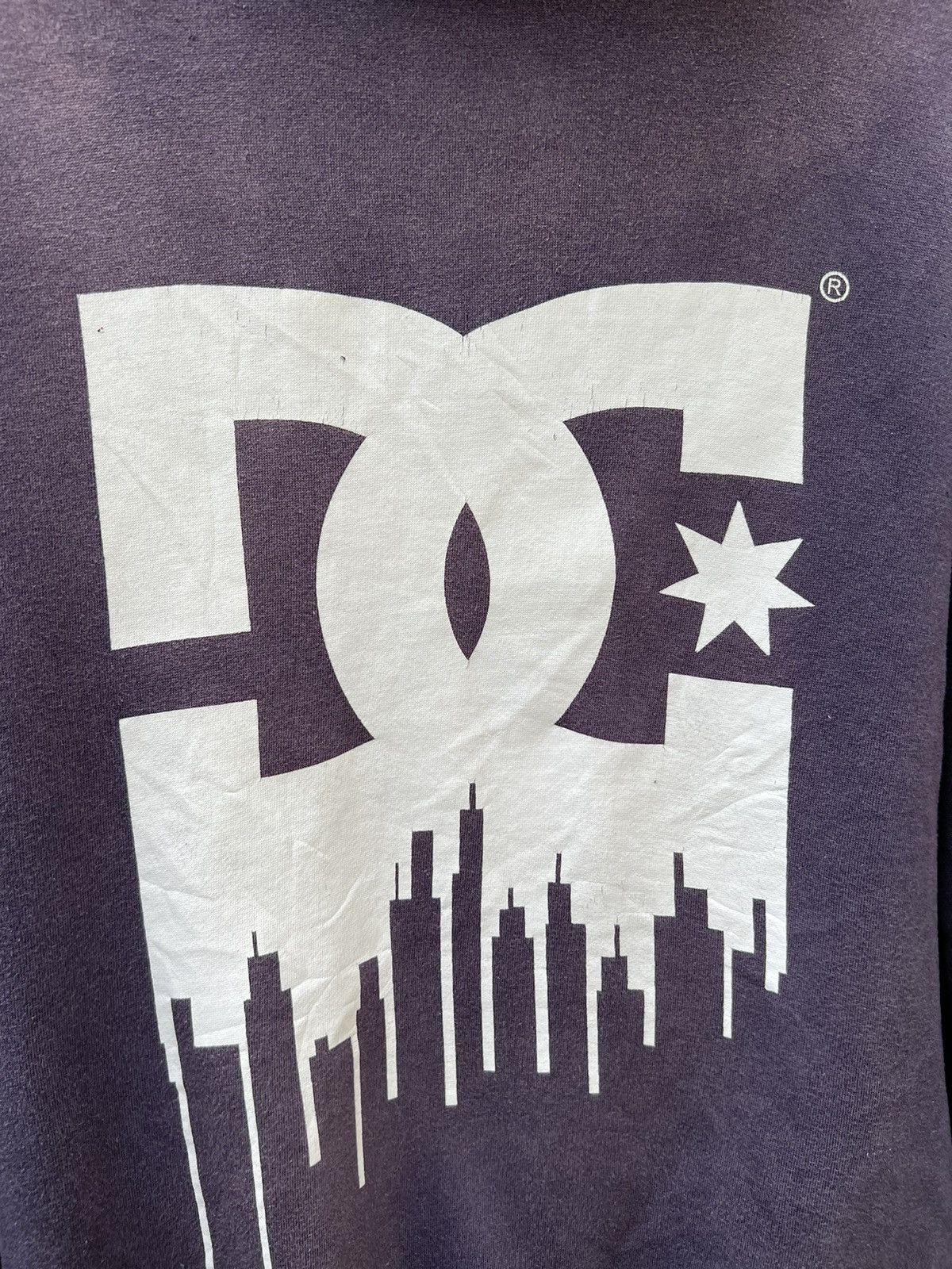 DC Vintage 2000s DC Shoes Co Sun Faded Hoodie Sweatshirt Size US M / EU 48-50 / 2 - 13 Thumbnail