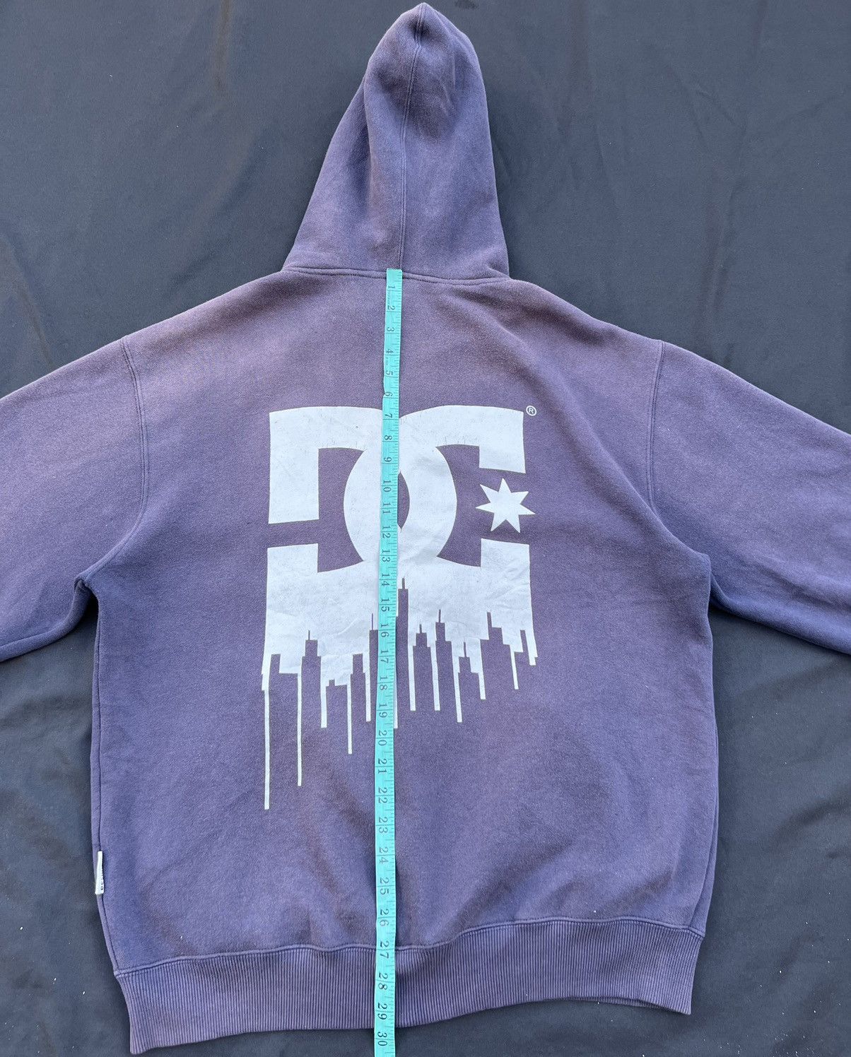 DC Vintage 2000s DC Shoes Co Sun Faded Hoodie Sweatshirt Size US M / EU 48-50 / 2 - 5 Thumbnail