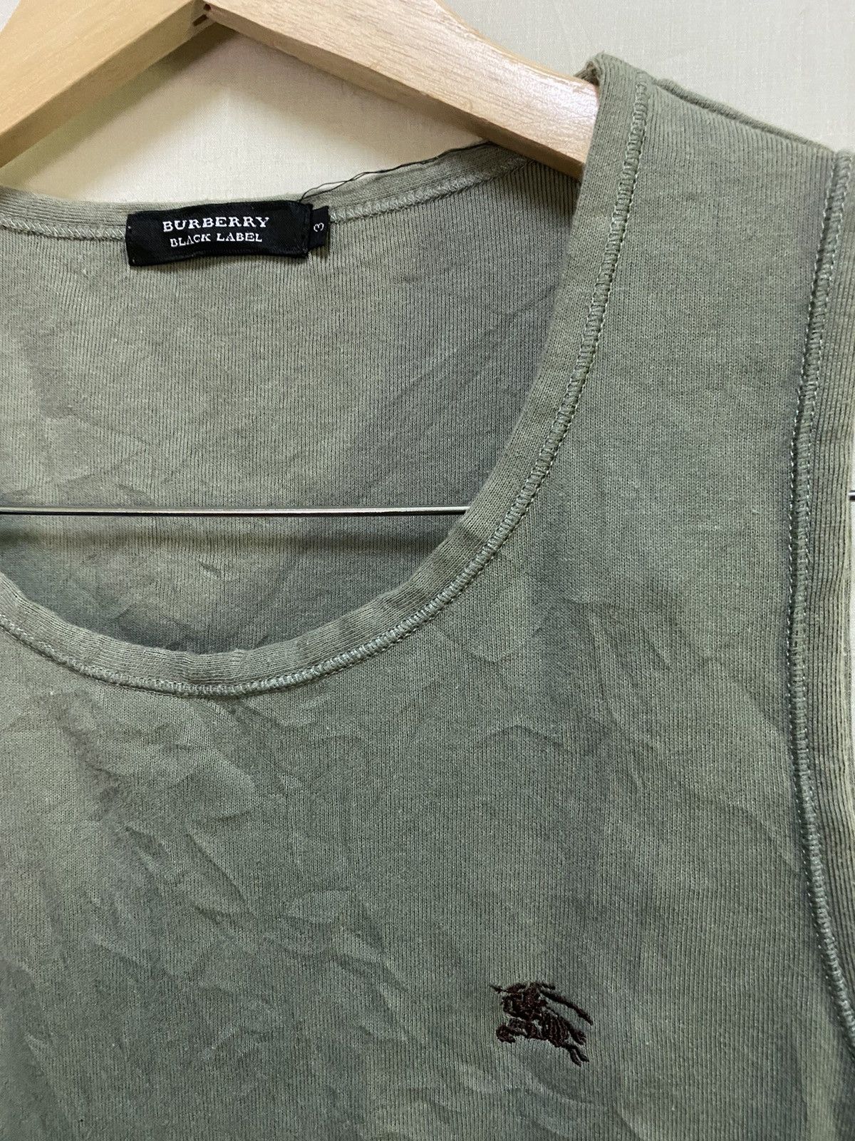 Black Label Burberry Top Tank Size US L / EU 52-54 / 3 - 2 Thumbnail