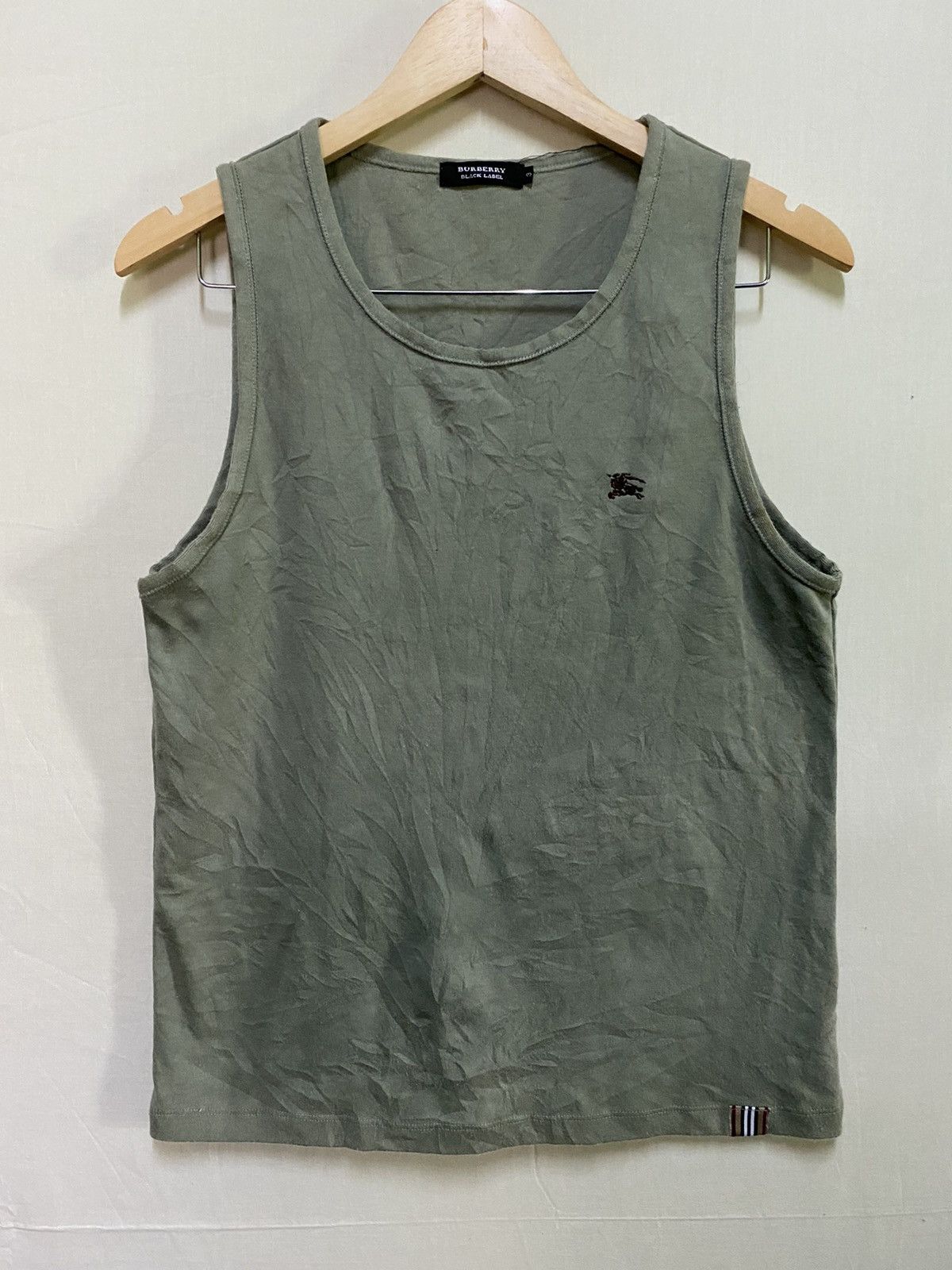 Black Label Burberry Top Tank Size US L / EU 52-54 / 3 - 1 Thumbnail