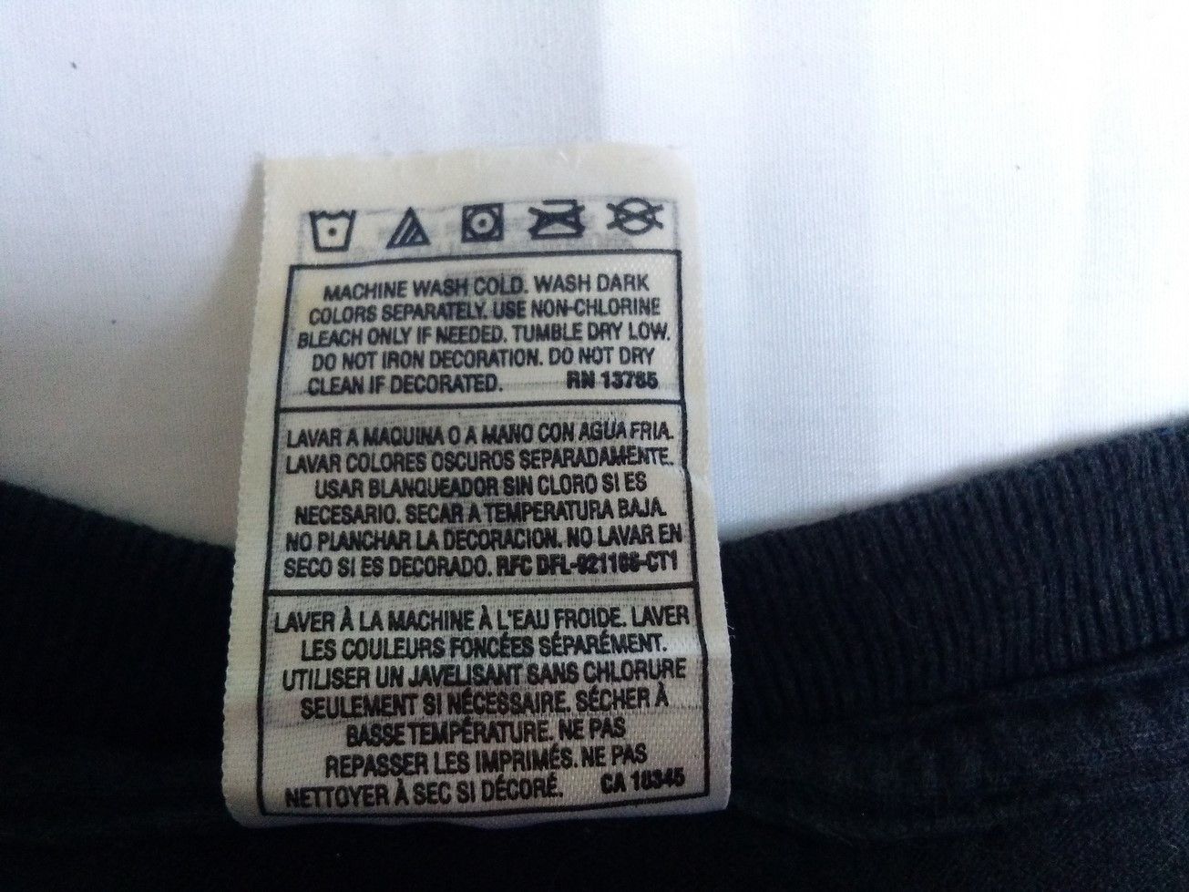 Vintage Vintage 90s CATS 1981 Logo Movie Unisex Tee Size US S / EU 44-46 / 1 - 8 Thumbnail