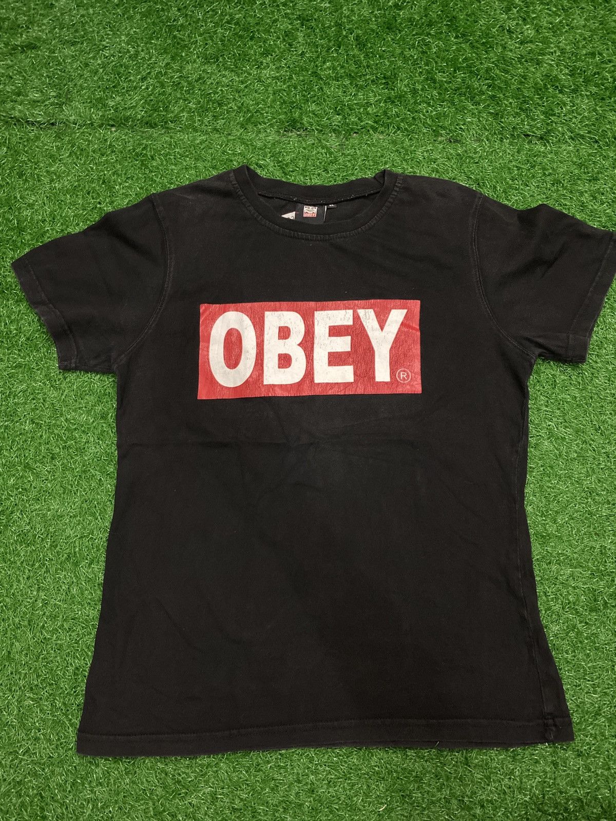 Obey × Vintage Vintage Obey Box Logo T-Shirt Size US XL / EU 56 / 4 - 8 Thumbnail