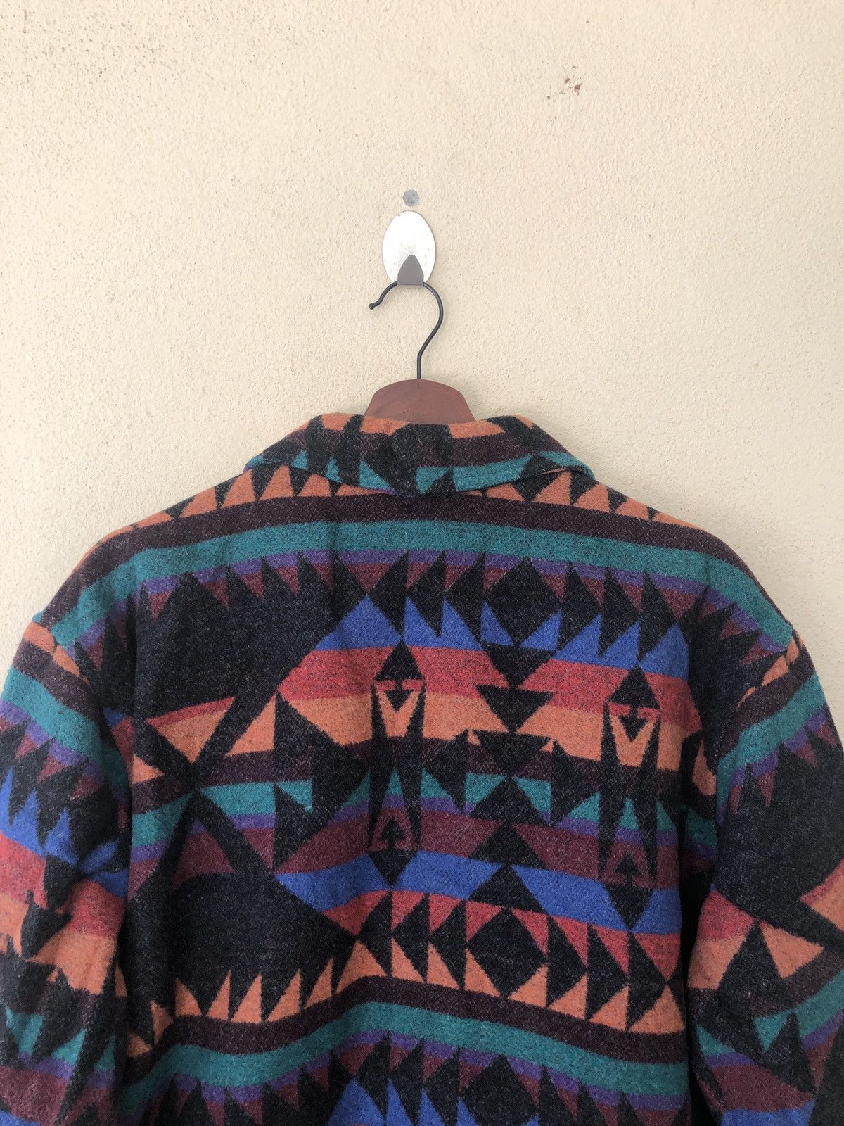 Vintage VINTAGE AVANEZ SPORTSWEAR AZTEC JACKET MADE IN FRANCE Size US L / EU 52-54 / 3 - 4 Thumbnail