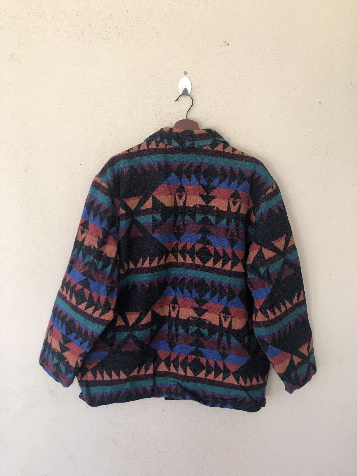 Vintage VINTAGE AVANEZ SPORTSWEAR AZTEC JACKET MADE IN FRANCE Size US L / EU 52-54 / 3 - 3 Thumbnail