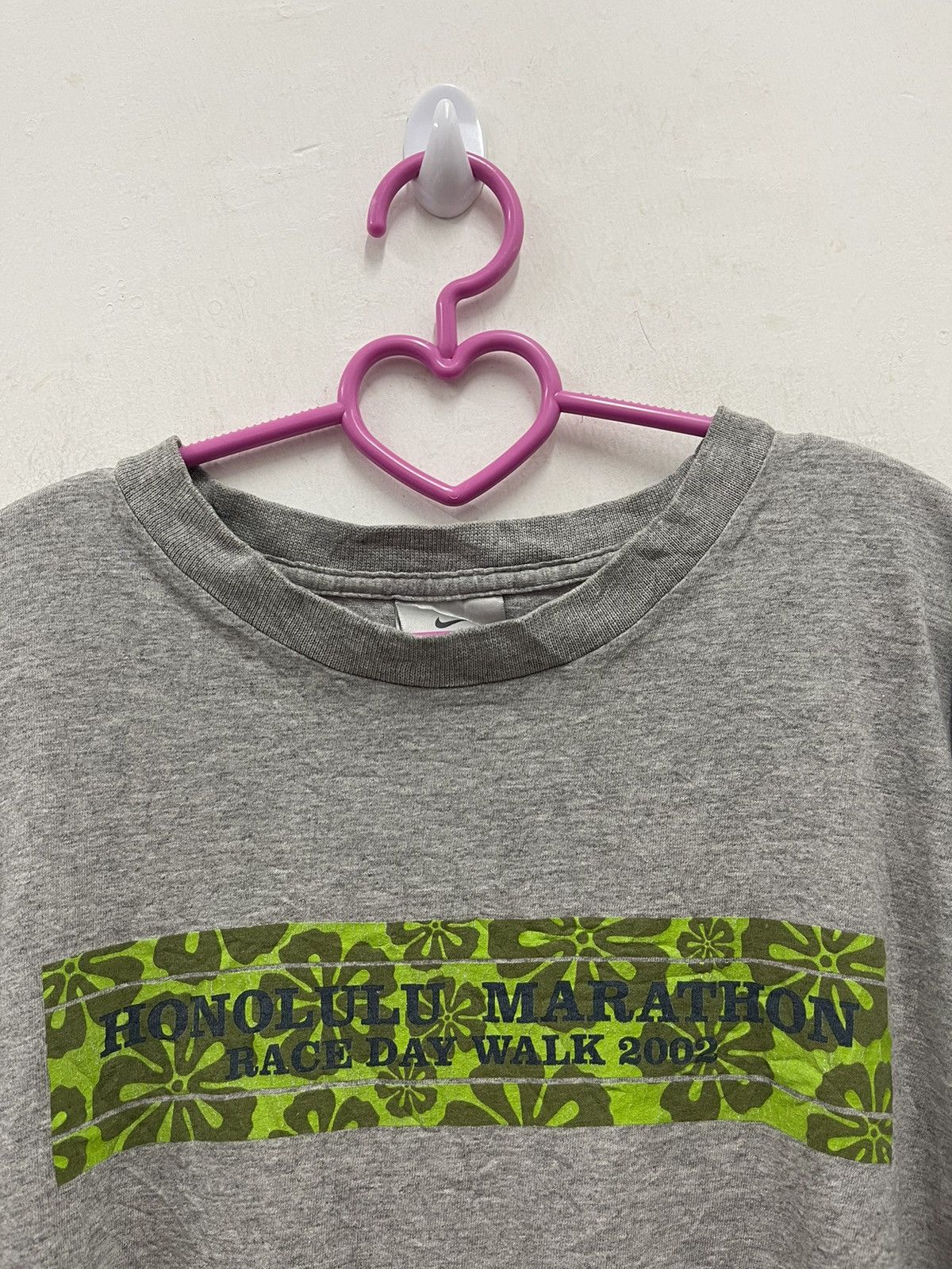Nike Rare Vintage NIKE Honolulu Marathon 2002 Tee Size US L / EU 52-54 / 3 - 2 Thumbnail