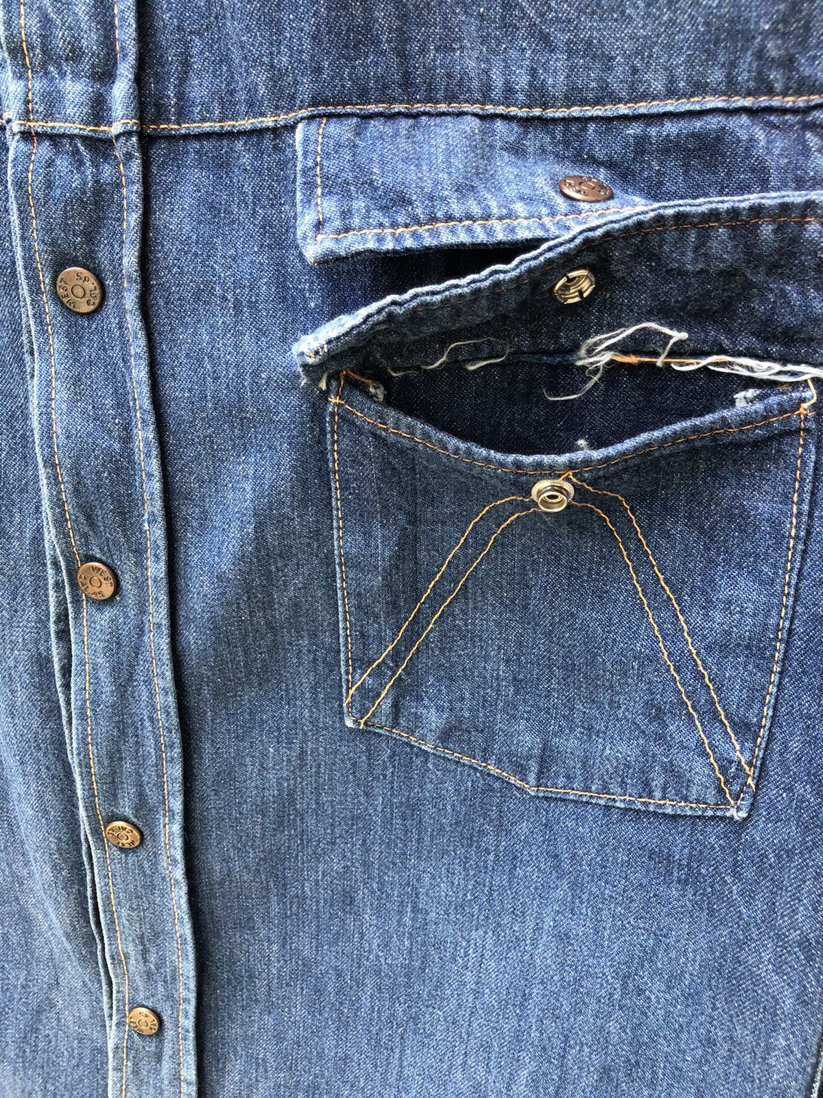 Vintage Vintage 70s CACTUS Japan Western Snap Button Denim Shirt Size US S / EU 44-46 / 1 - 13 Thumbnail