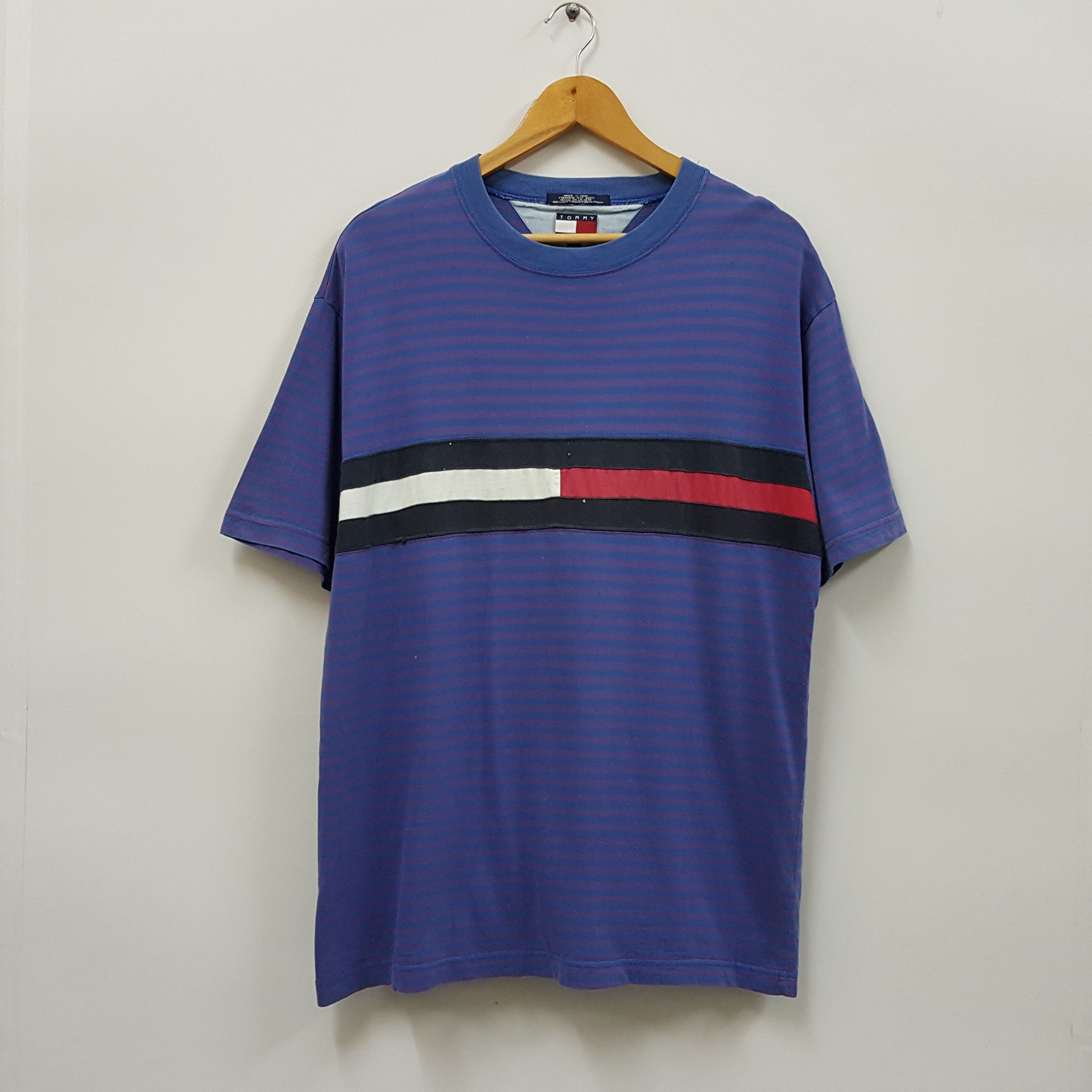 Tommy Hilfiger × Vintage Vintage TOMMY HILFIGER T-shirt Size US M / EU 48-50 / 2 - 1 Thumbnail