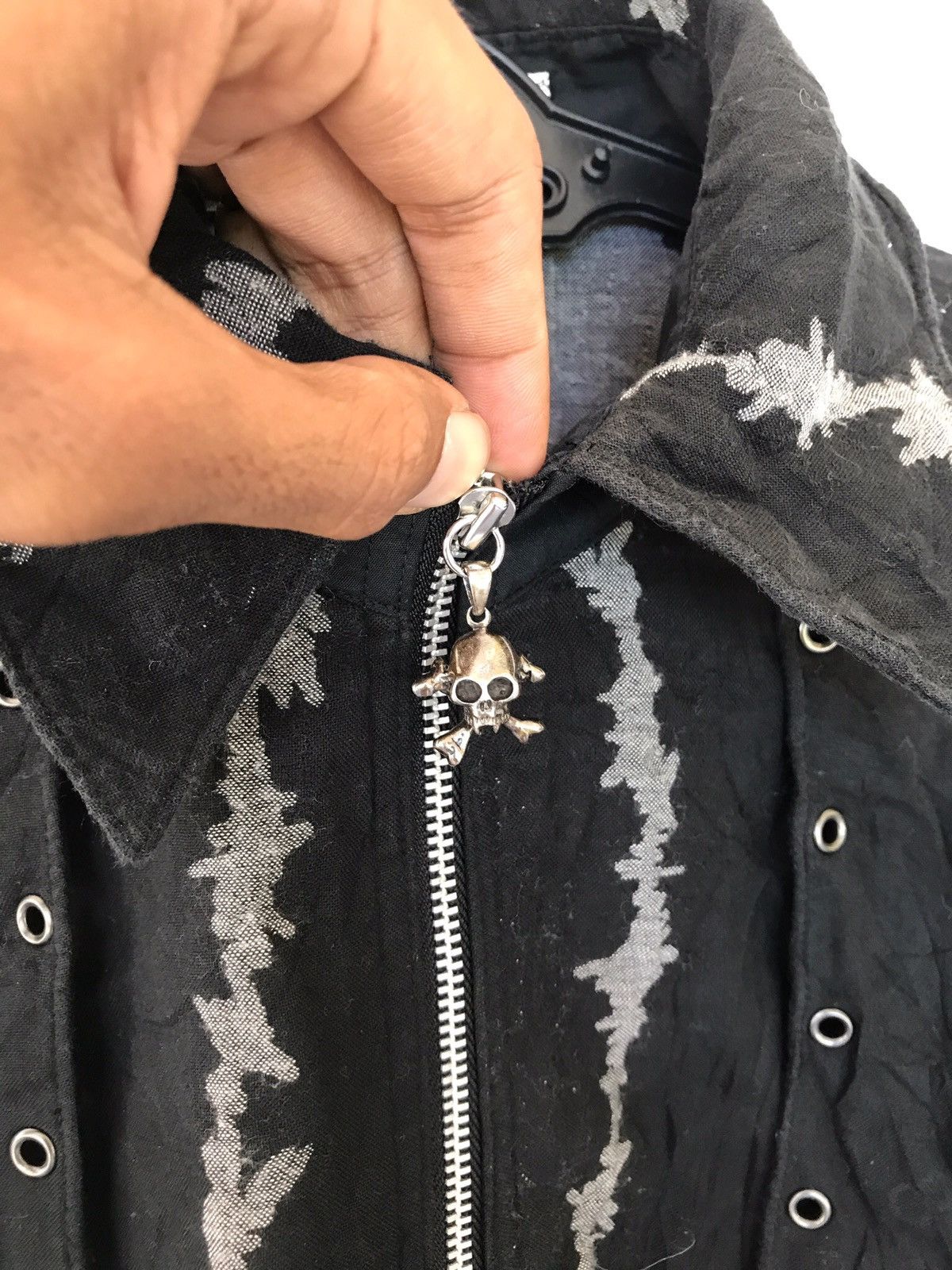 Designer 🔊🔥FINAL DROP🔥PRESENGE! ZIPPER SKULL RIOT JAPANESE Size US M / EU 48-50 / 2 - 12 Thumbnail