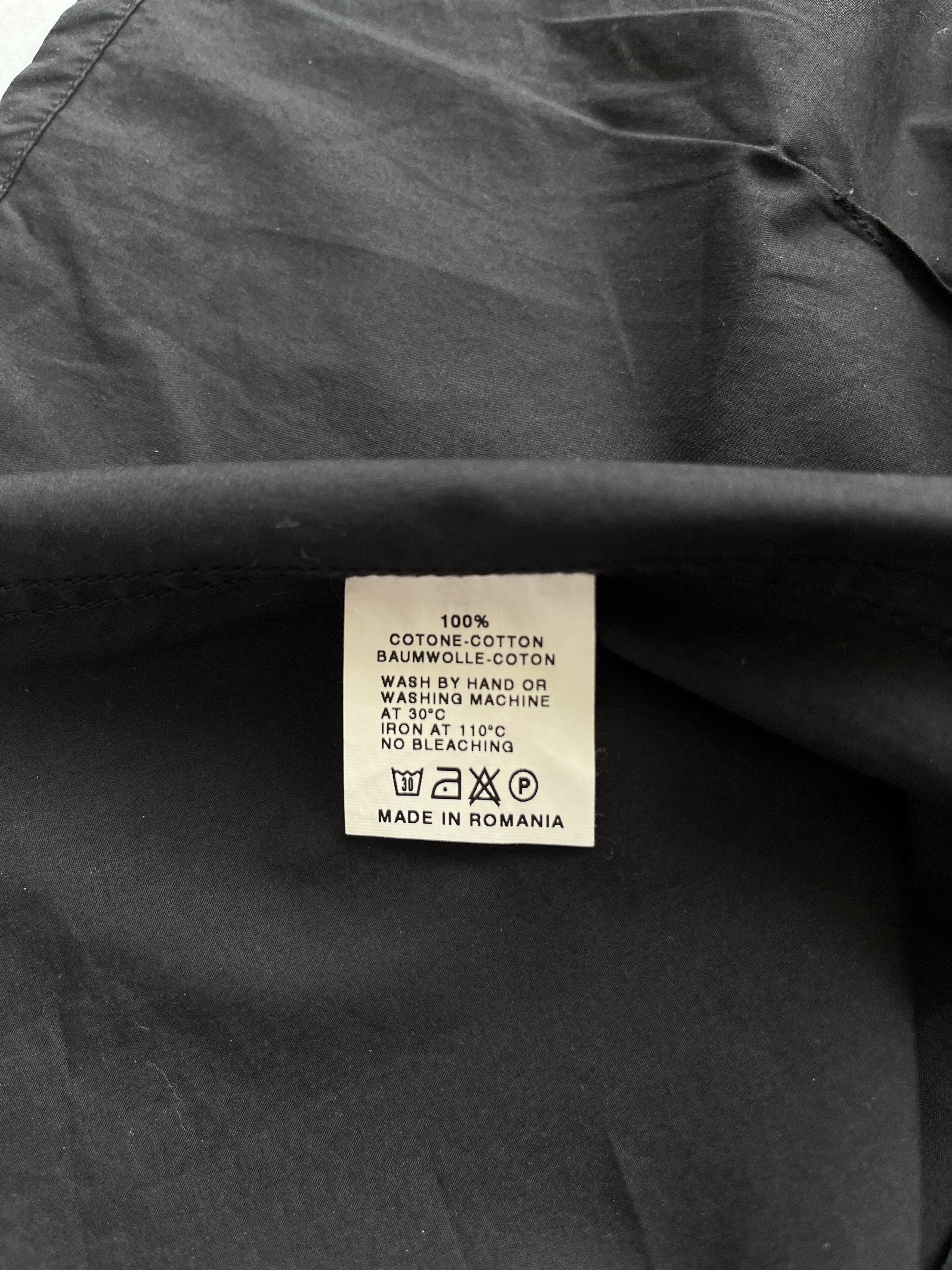 Raf Simons ⚡️QUICK SALE⚡️Raf Simons Black/Pink Short Sleeve Shirt Size US M / EU 48-50 / 2 - 4 Thumbnail