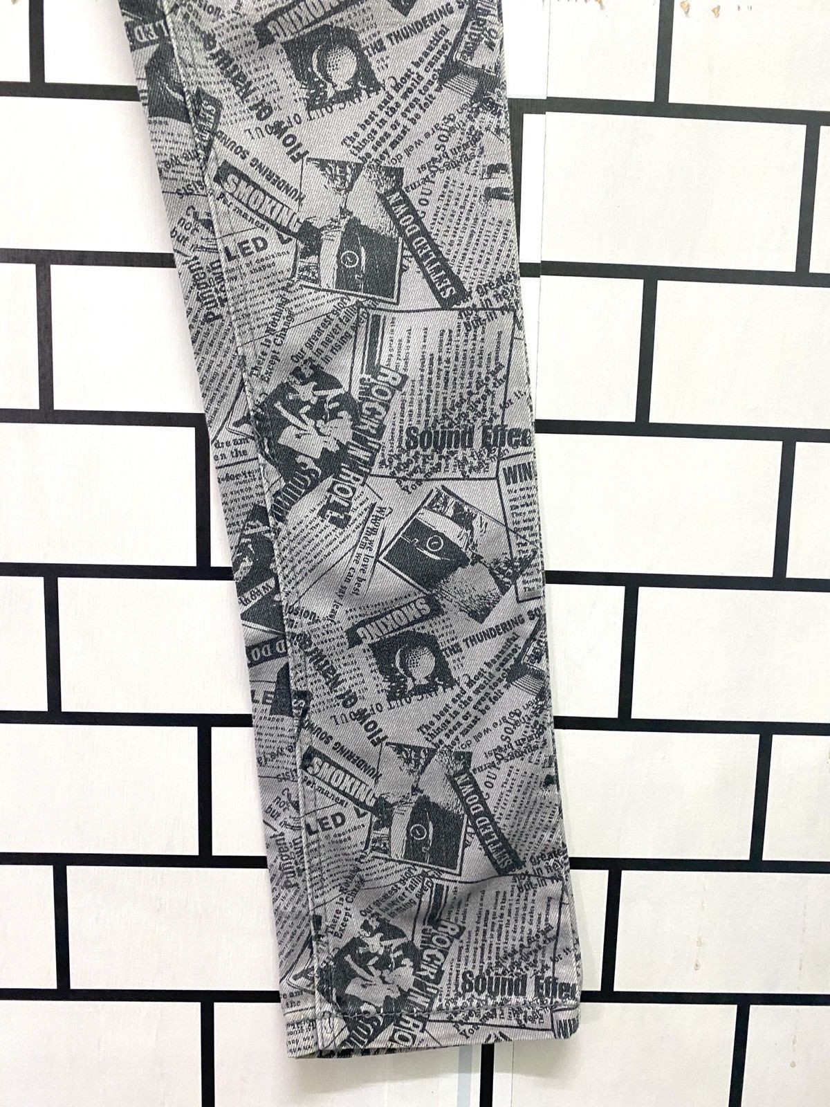 Japanese Brand BACK & FORTH Full Print Newspaper Rock Style Pant Size US 28 / EU 44 - 9 Thumbnail