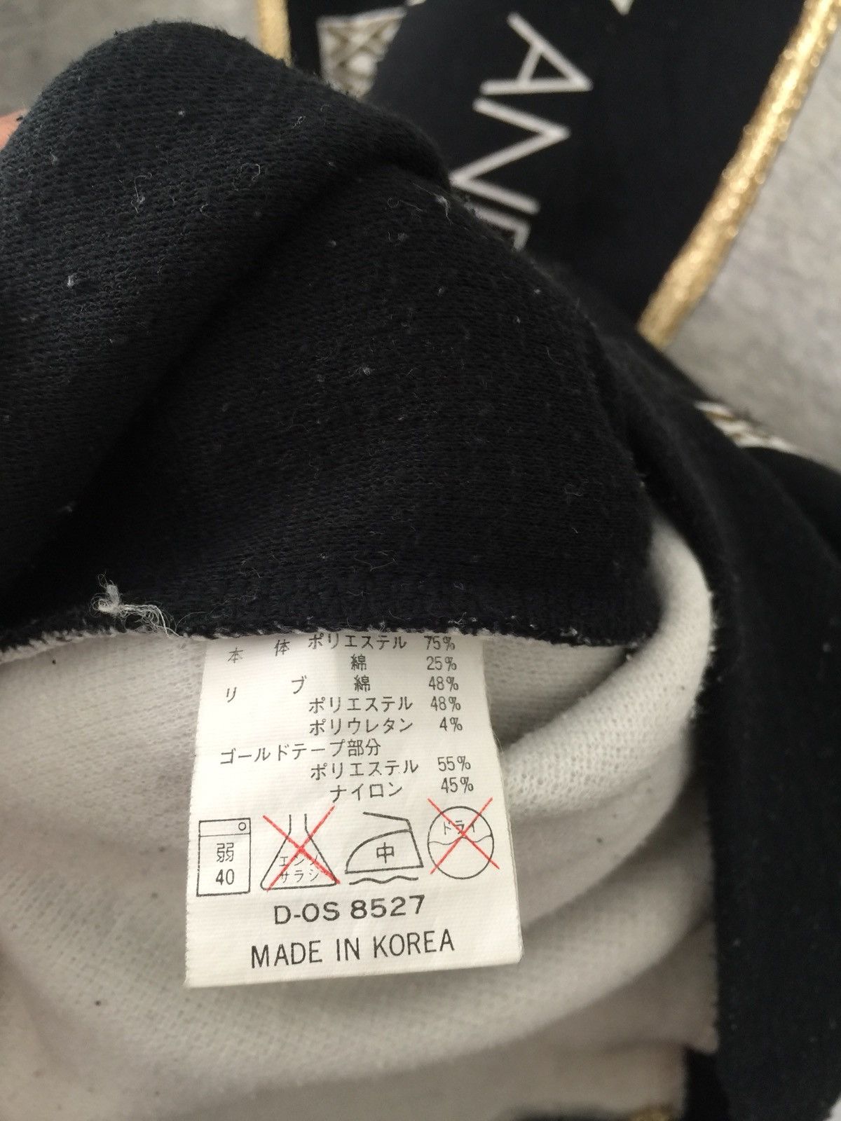 Valentino × Vintage Andre Valentino Big Logo Sweatshirts 22x28 Size US M / EU 48-50 / 2 - 3 Thumbnail