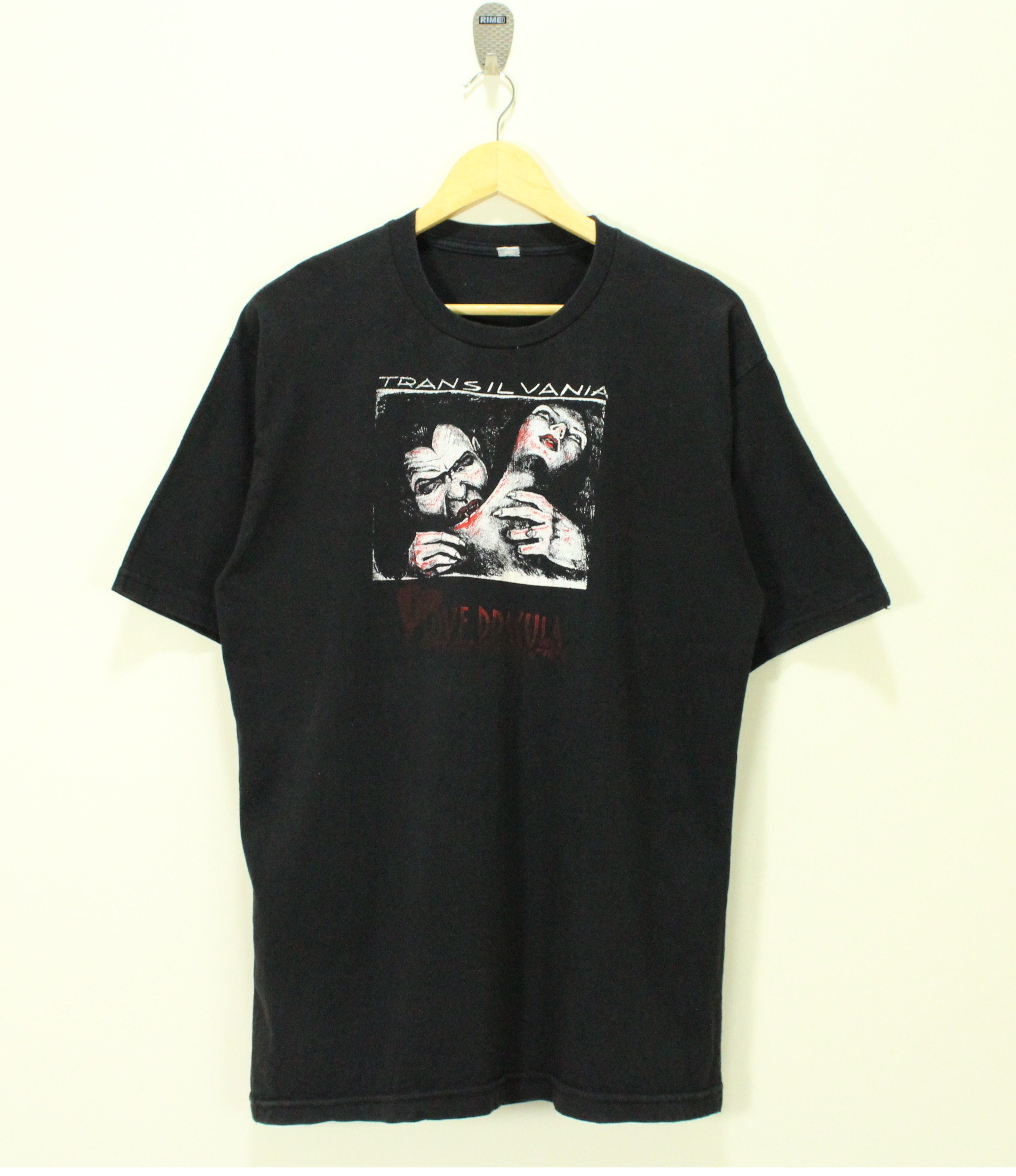 image of Expert Horror x Humor Vintage Dracula T Shirt Love Dracula in Black, Men's (Size Large)