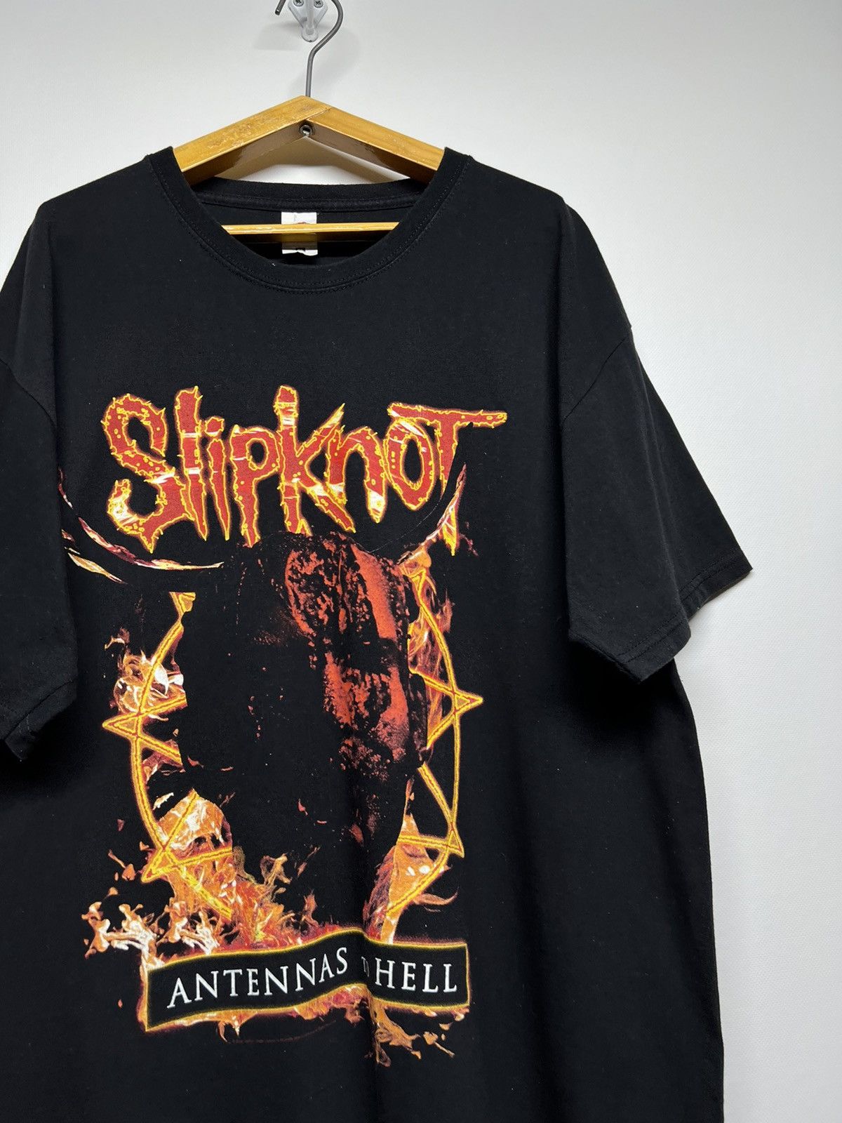 Band Tees × Slipknot × Vintage Vintage Y2k Slipknot Antennas To Hell Big Logo T-Shirt 00’s Size US XL / EU 56 / 4 - 1 Thumbnail
