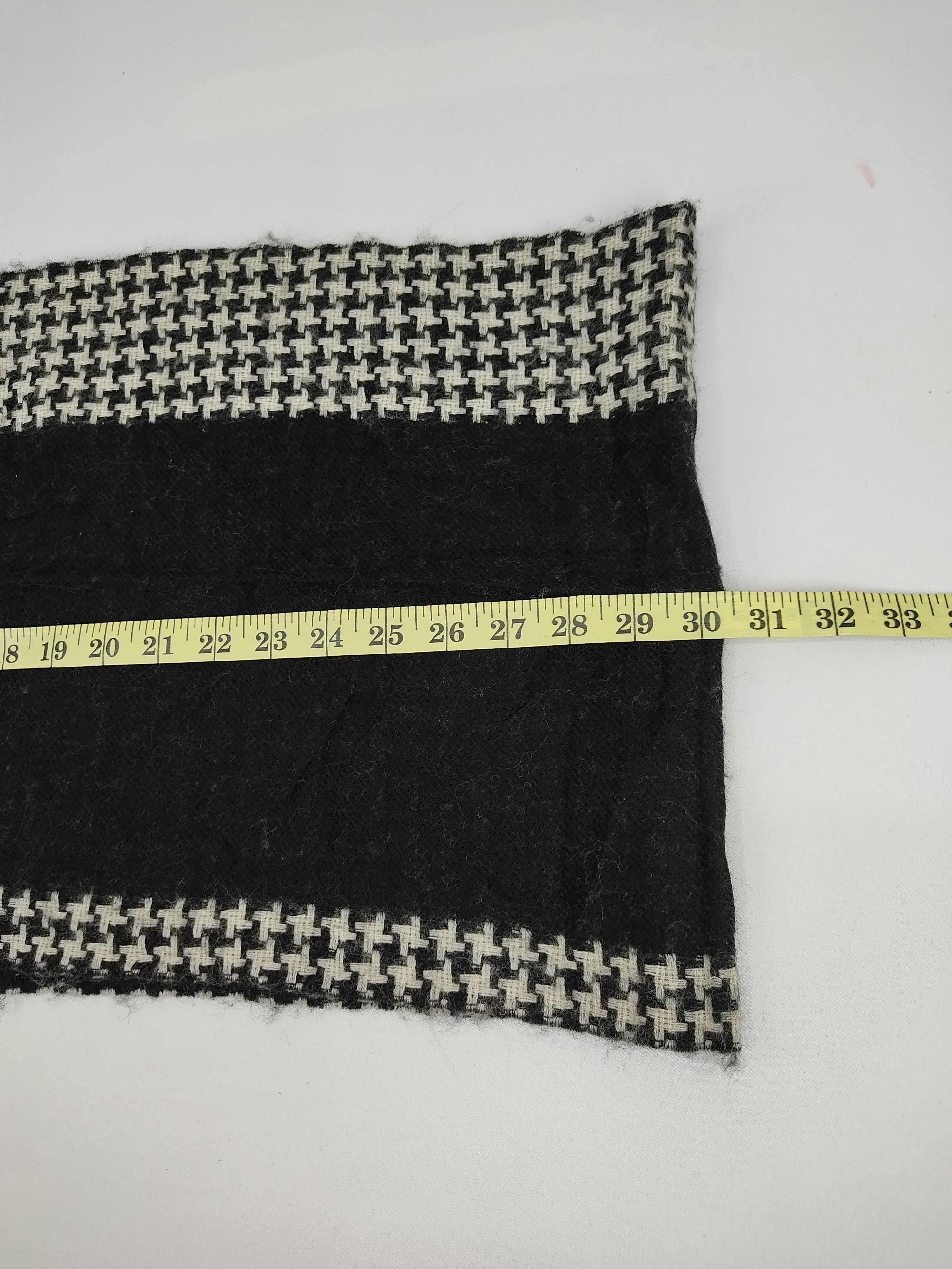 Chaps Ralph Lauren Chaps Ralph Lauren Black White Scarf Muffler Neck Wear Size ONE SIZE - 6 Thumbnail