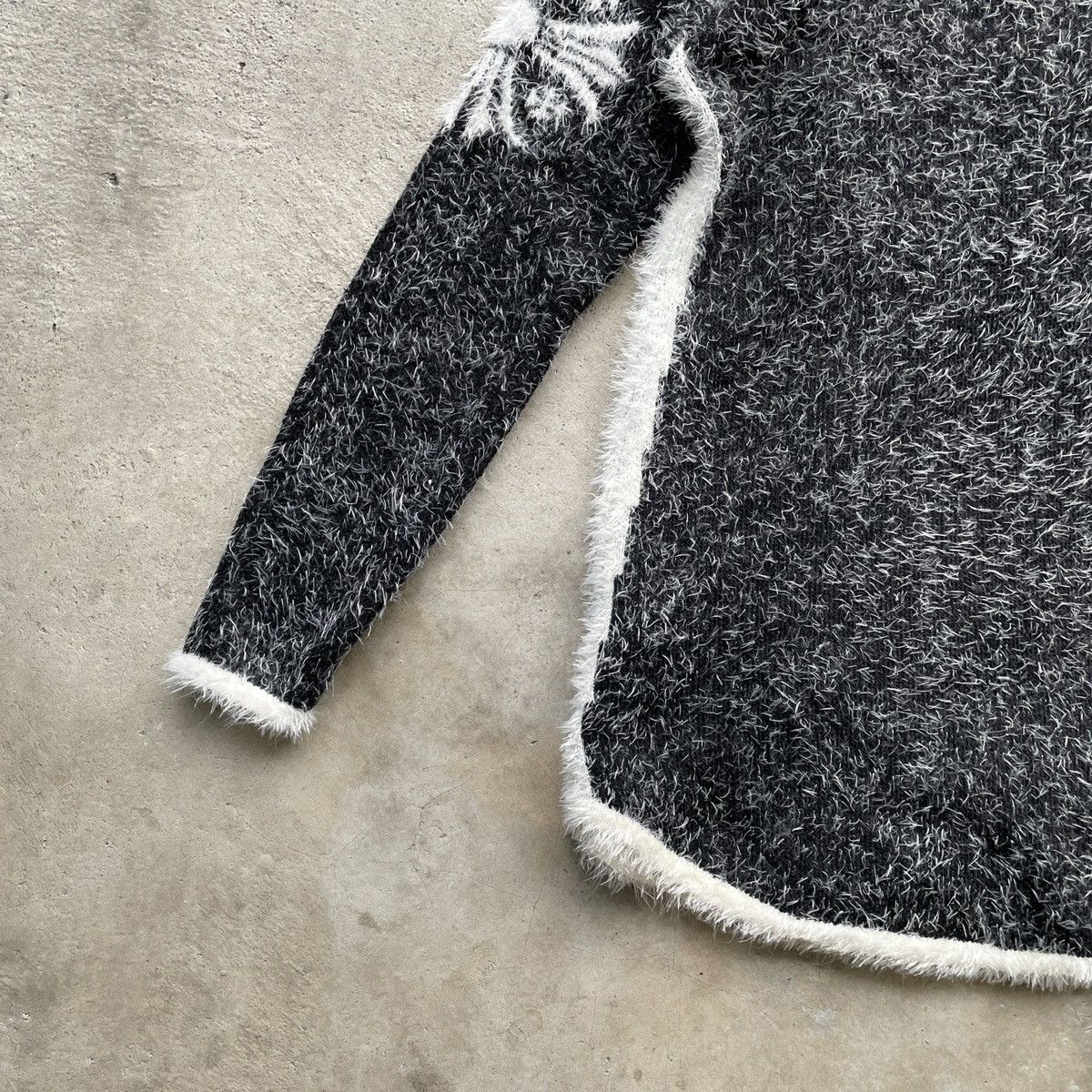 Aran Isles Knitwear ⚡️Japanese Vintage Black/White Mohair Shag Shaggy Knitwear Size S / US 4 / IT 40 - 8 Thumbnail
