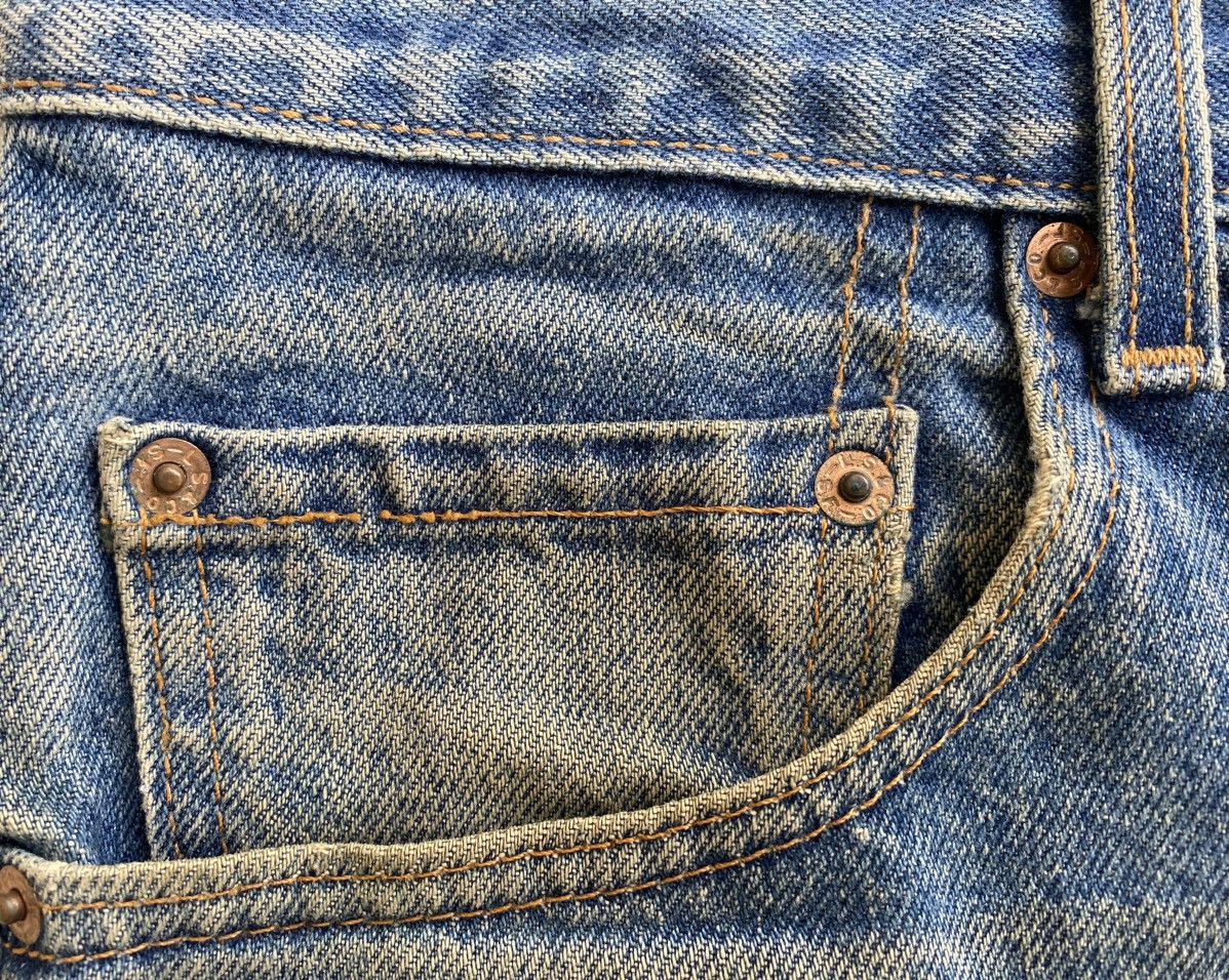 Levi's Vintage 90s distressed levis 517 blue denim jeans Size US 32 / EU 48 - 12 Thumbnail