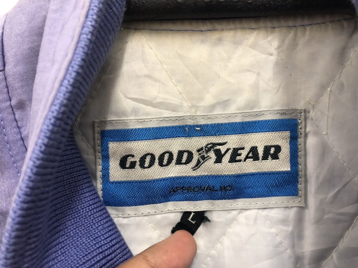 Sports Specialties Vintage GOODYEAR F1 Racing Eagle Gatorback Sun Faded Bomber Size US L / EU 52-54 / 3 - 5 Thumbnail